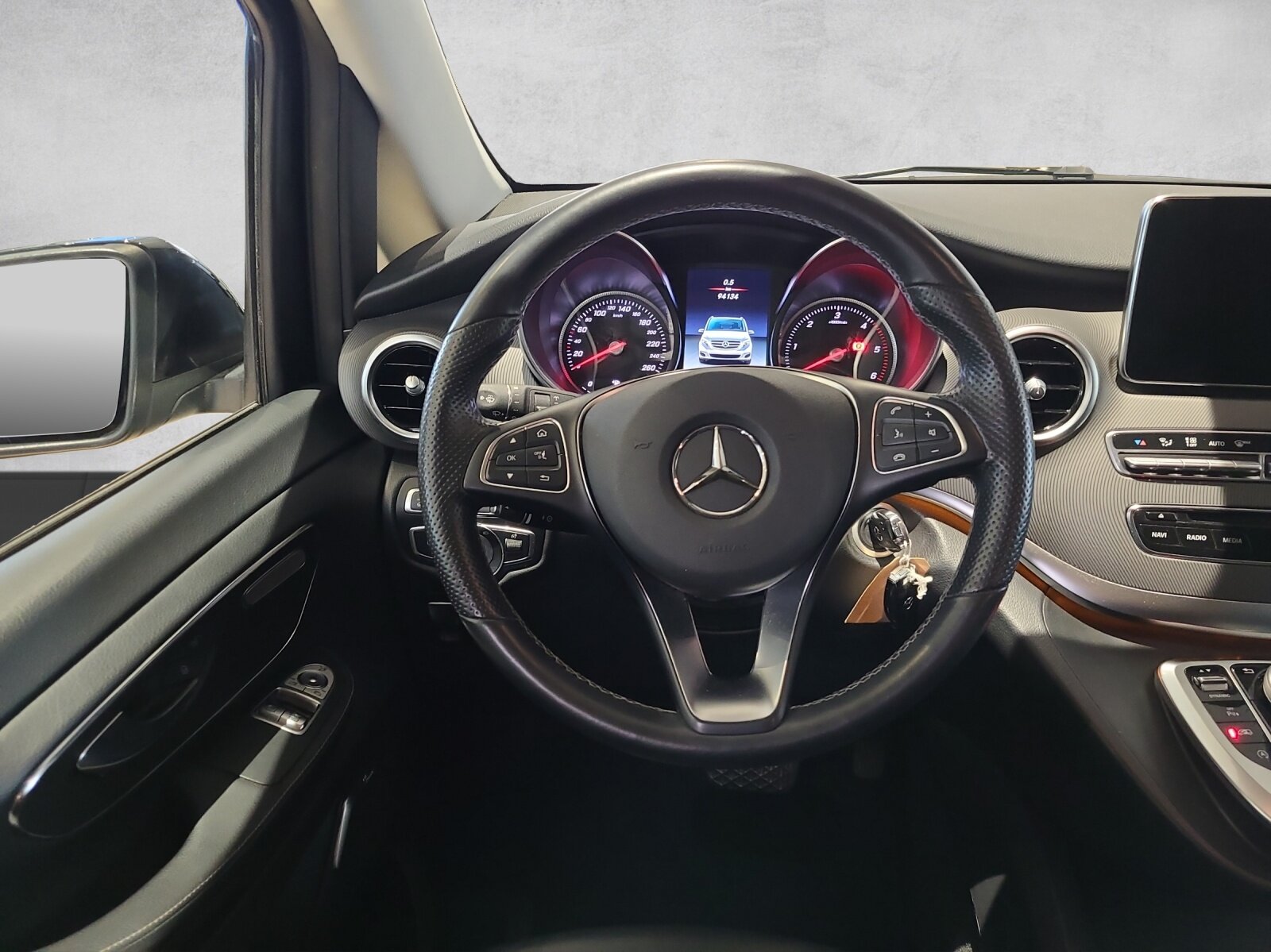 MERCEDES-BENZ V 250 d BlueTec Avant. lang 4m, Diesel, Second hand / Used, Automatic - 5