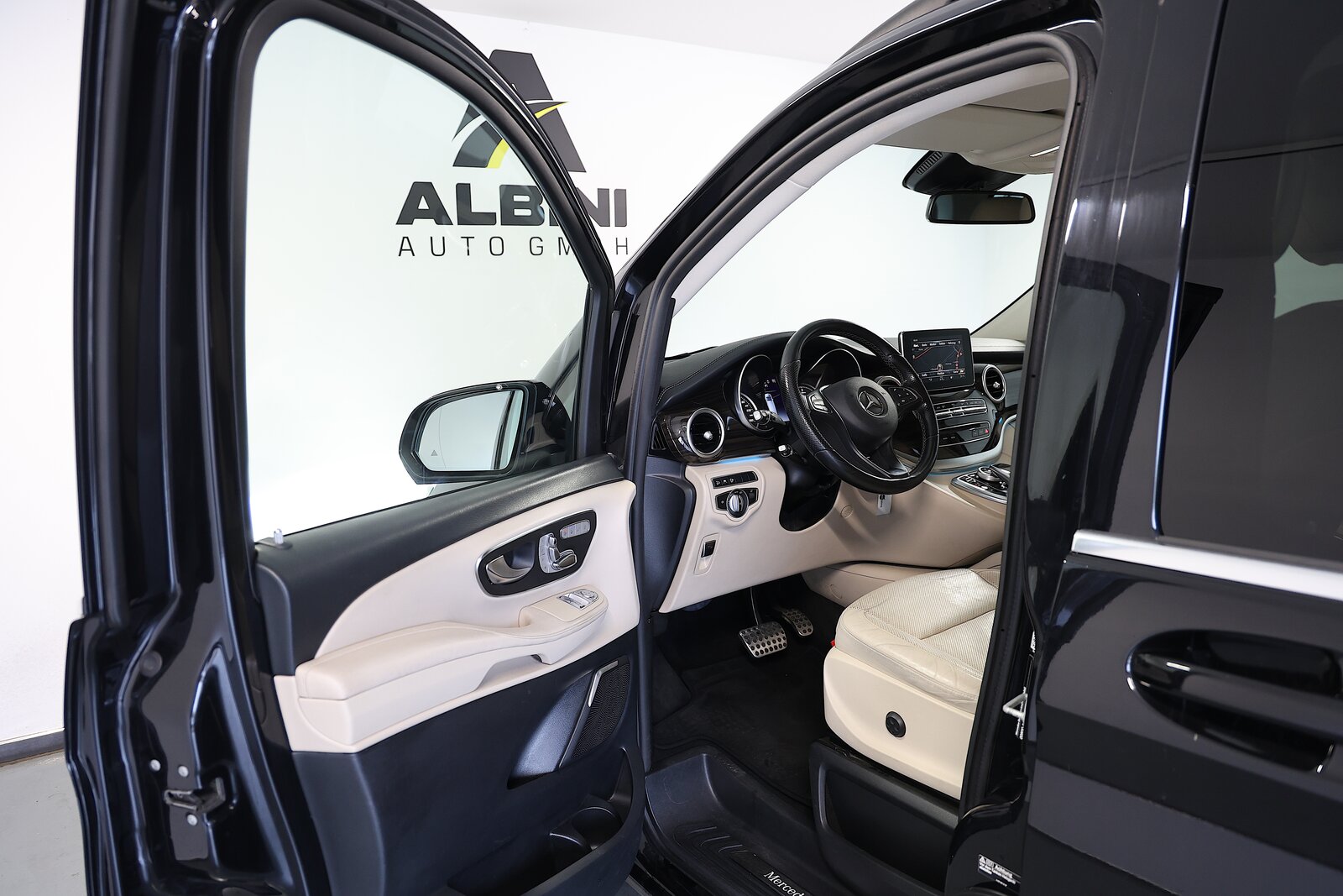 MERCEDES-BENZ V 250 d BlueTec Ava.extr.l. 4m Van, Diesel, Second hand / Used, Automatic - 4