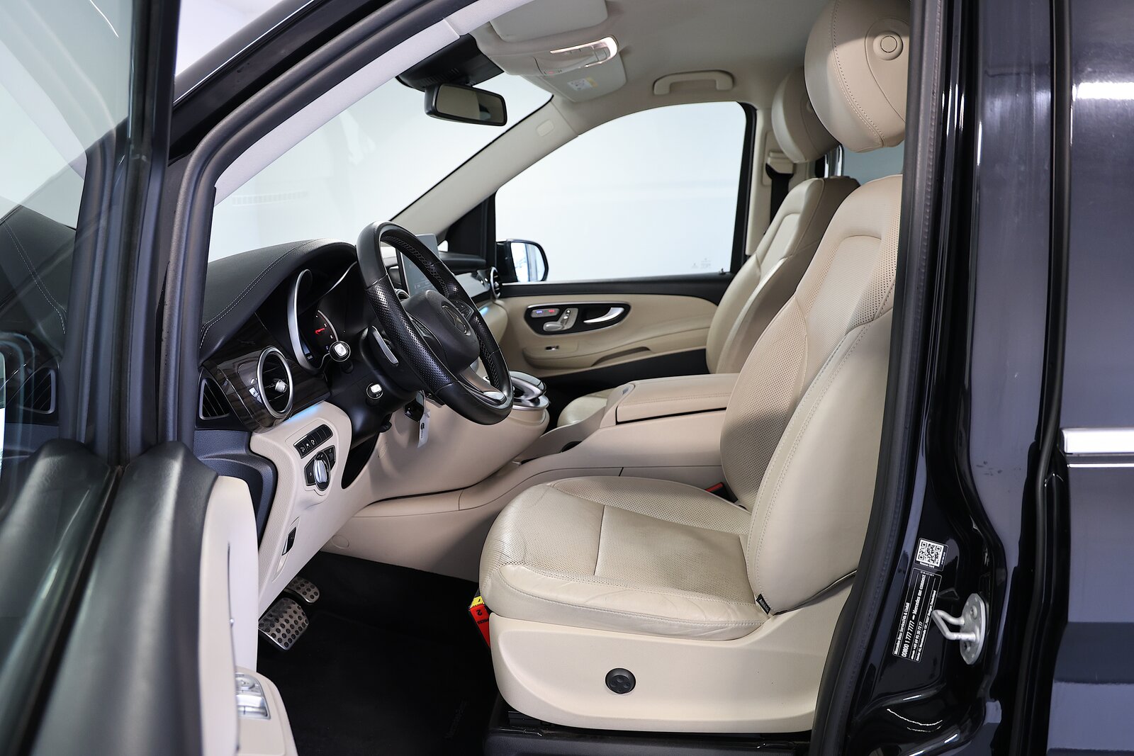 MERCEDES-BENZ V 250 d BlueTec Ava.extr.l. 4m Van, Diesel, Second hand / Used, Automatic - 5