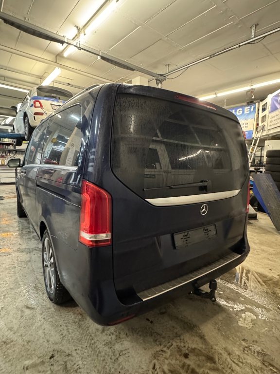 MERCEDES-BENZ V 250 V250 4M, Diesel, Occasion / Gebraucht, Automatik - 4