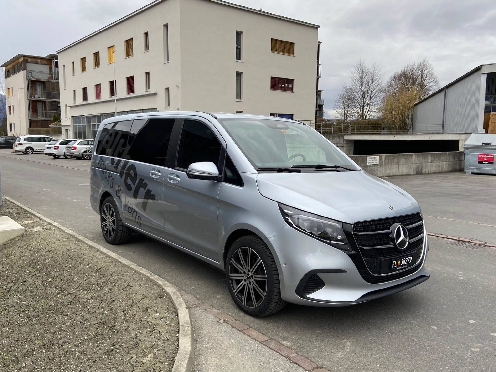 MERCEDES-BENZ V 250d Style L 4x4, Diesel, Voiture de démonstration, Automatique - 3
