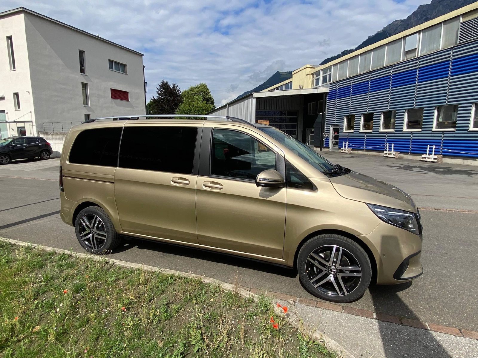MERCEDES-BENZ V 250d Style K 4x4, Diesel, Ex-demonstrator, Automatic - 4