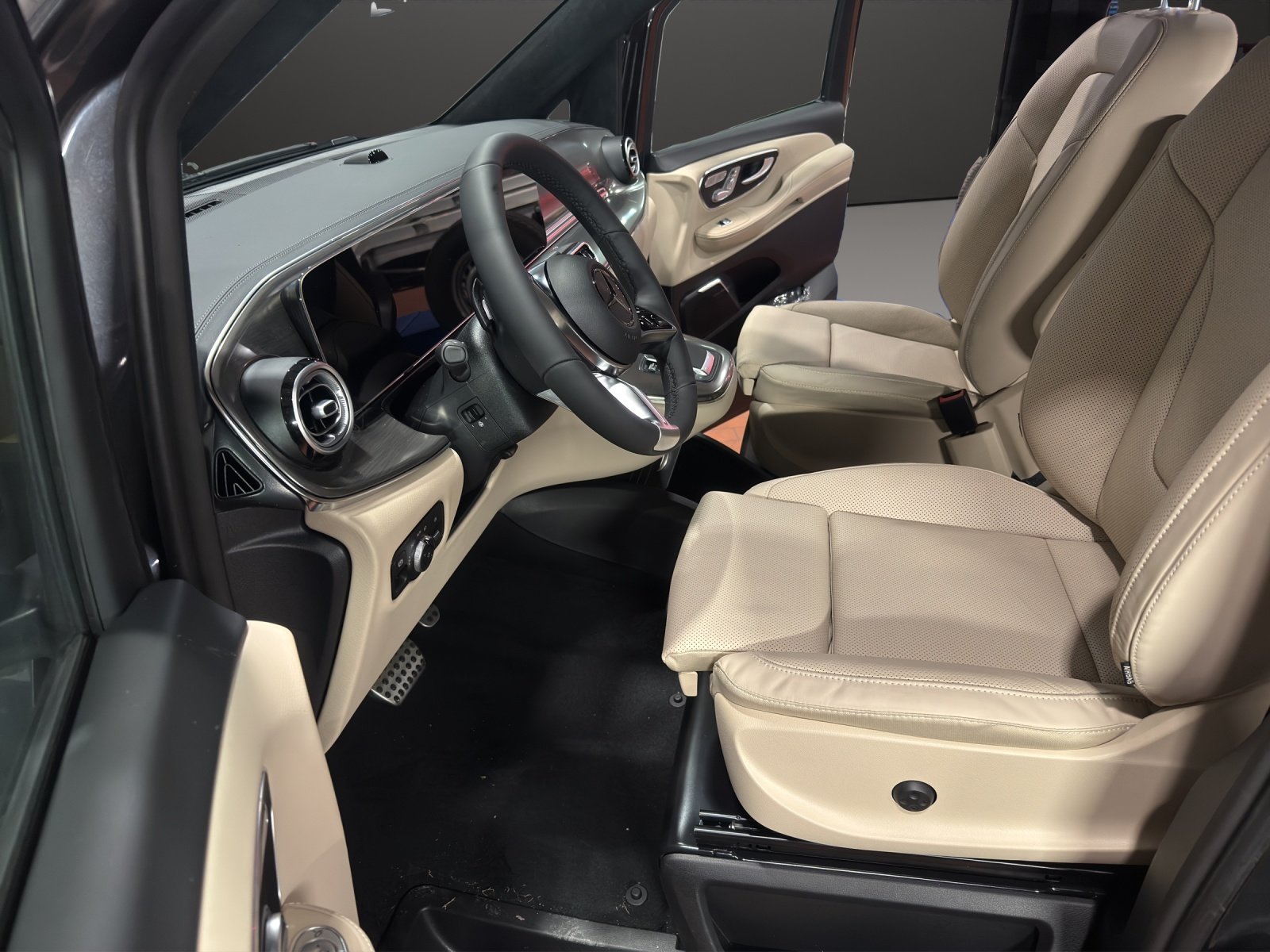 MERCEDES-BENZ V 300 d lang Swiss Edition 9G-Tronic, Diesel, Auto nuove, Automatico - 7