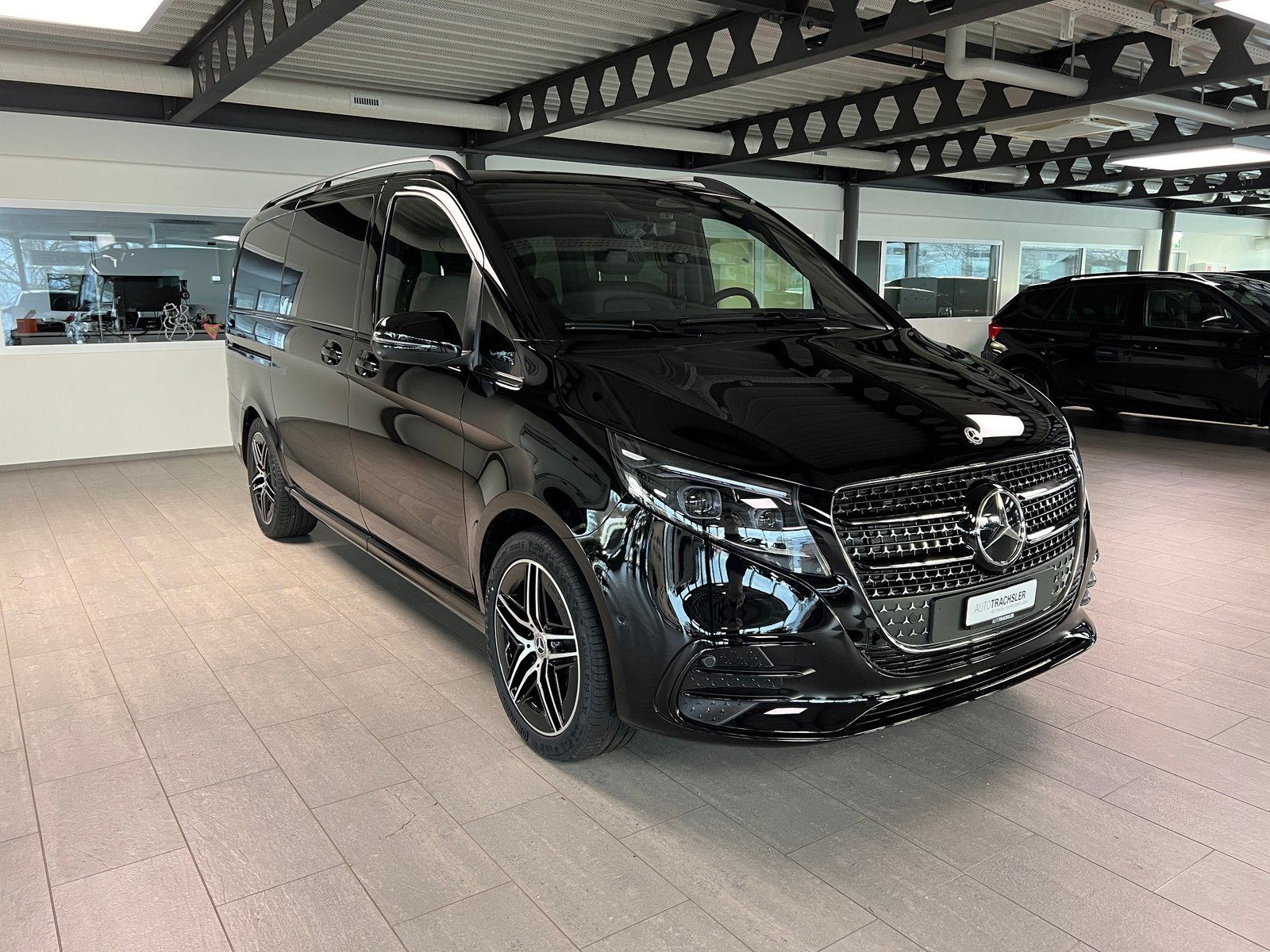 MERCEDES-BENZ V 300 d lang Swiss Edition 9G-Tronic, Diesel, Voiture nouvelle, Automatique - 3