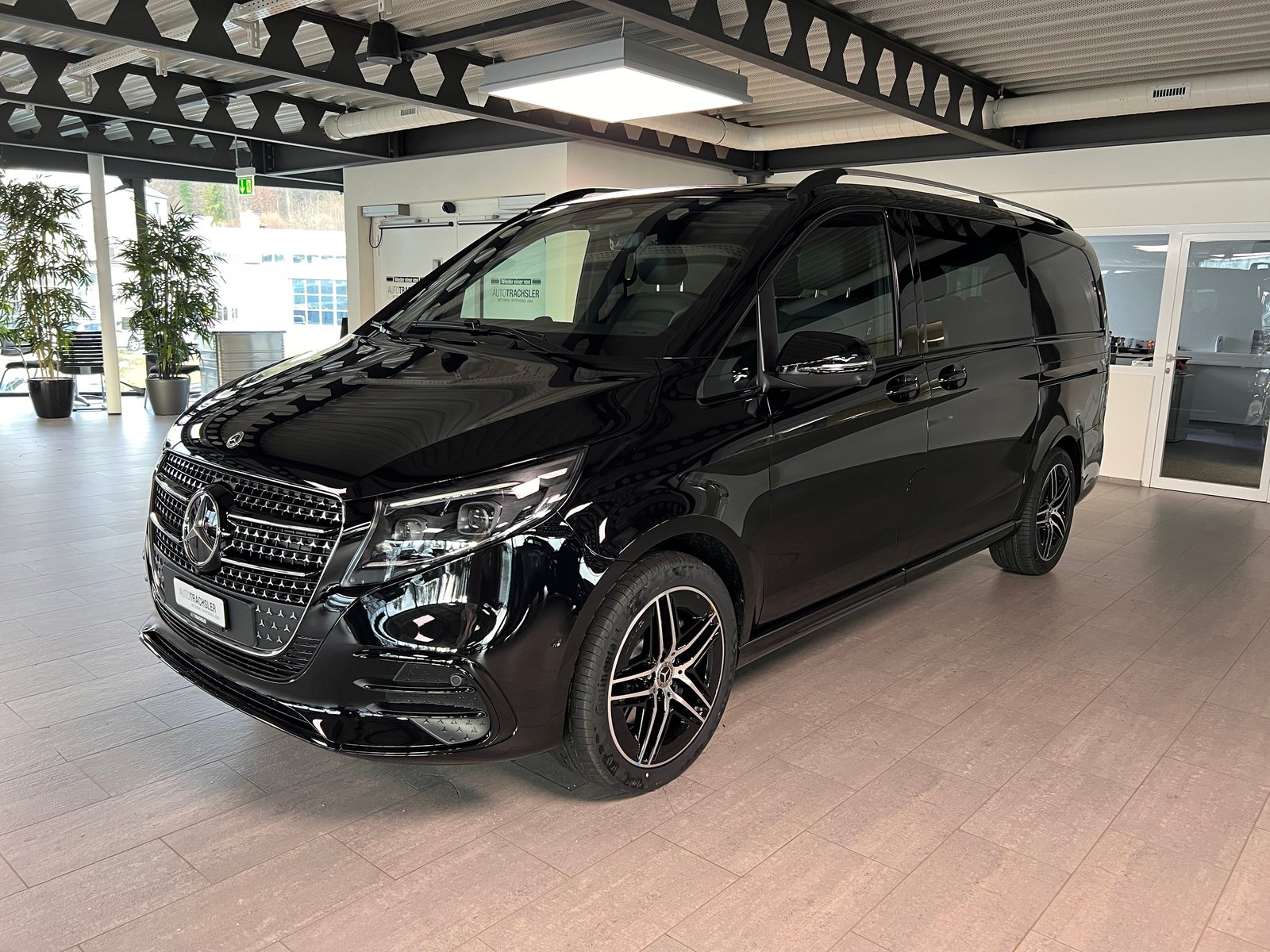 MERCEDES-BENZ V 300 d lang Swiss Edition 9G-Tronic, Diesel, Auto nuove, Automatico - 4