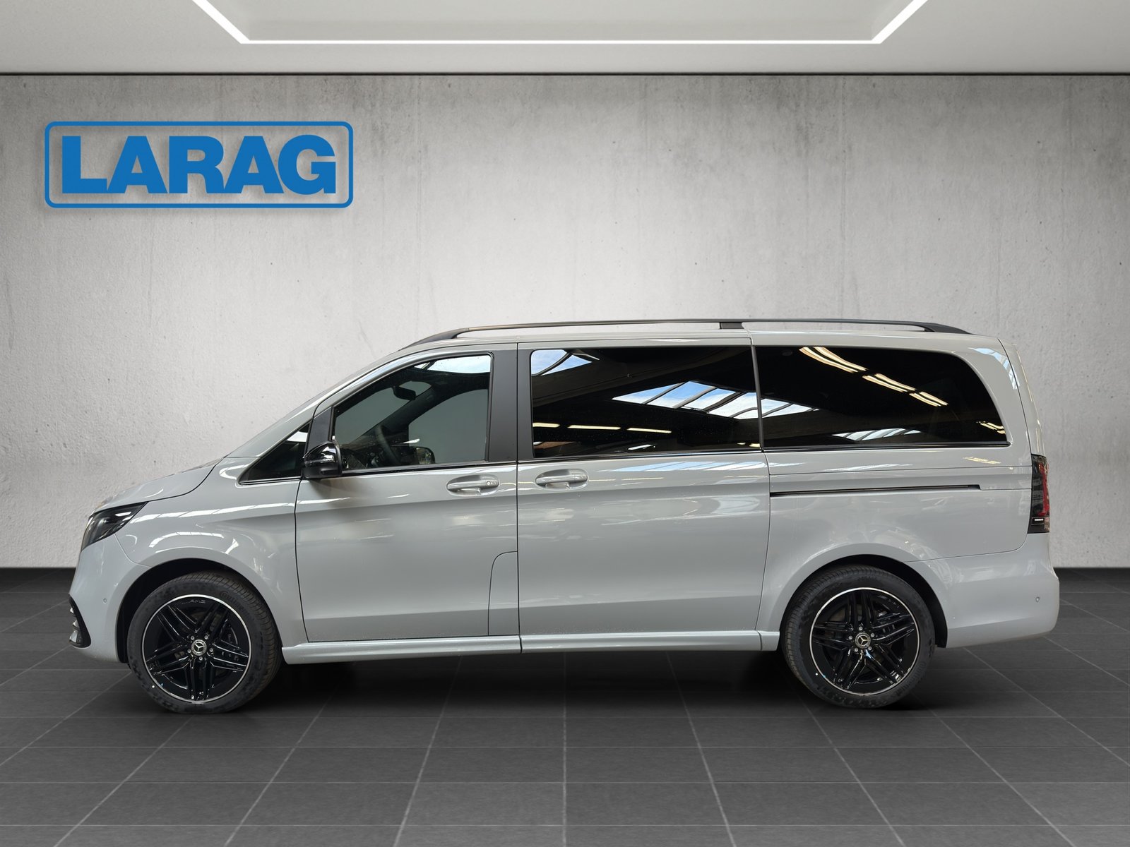 MERCEDES-BENZ V 300 d lang 4Matic Swiss Edition 9G-Tronic, Diesel, Auto nuove, Automatico - 3