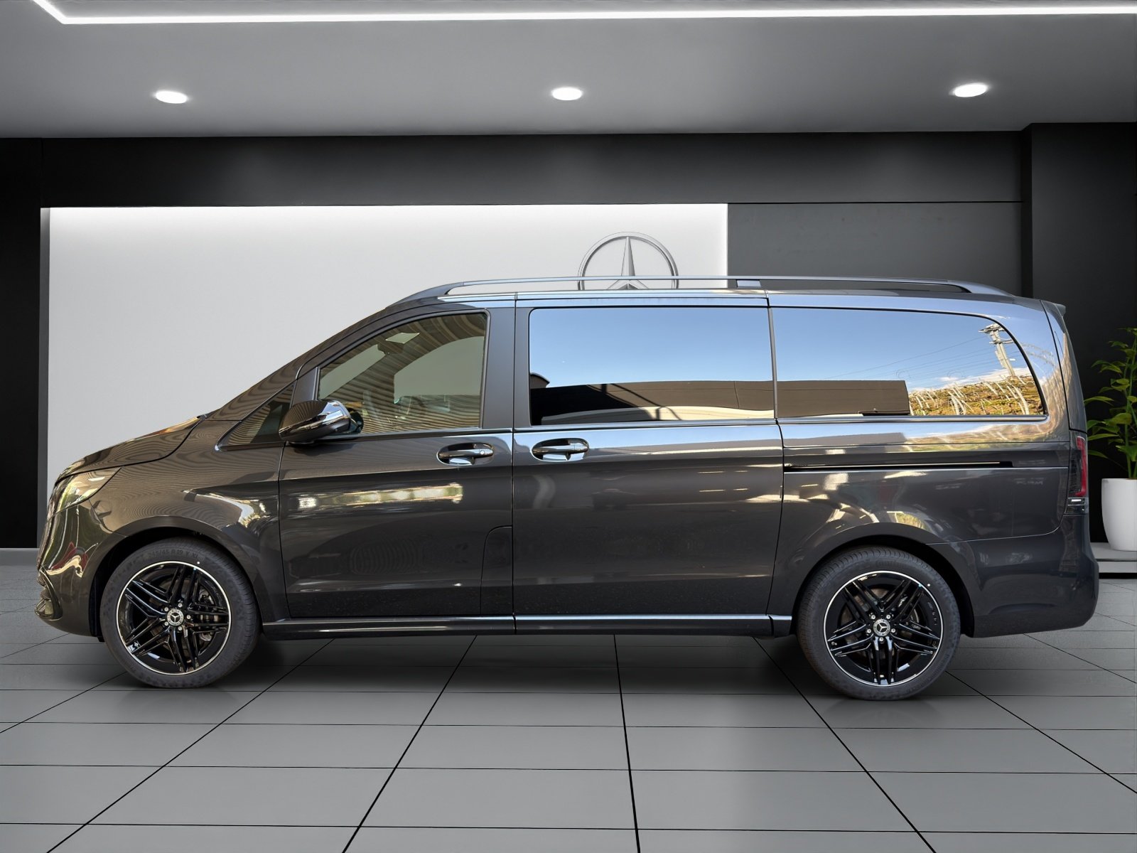 MERCEDES-BENZ V 300 d lang 4Matic Swiss Edition 9G-Tronic, Diesel, Auto nuove, Automatico - 3