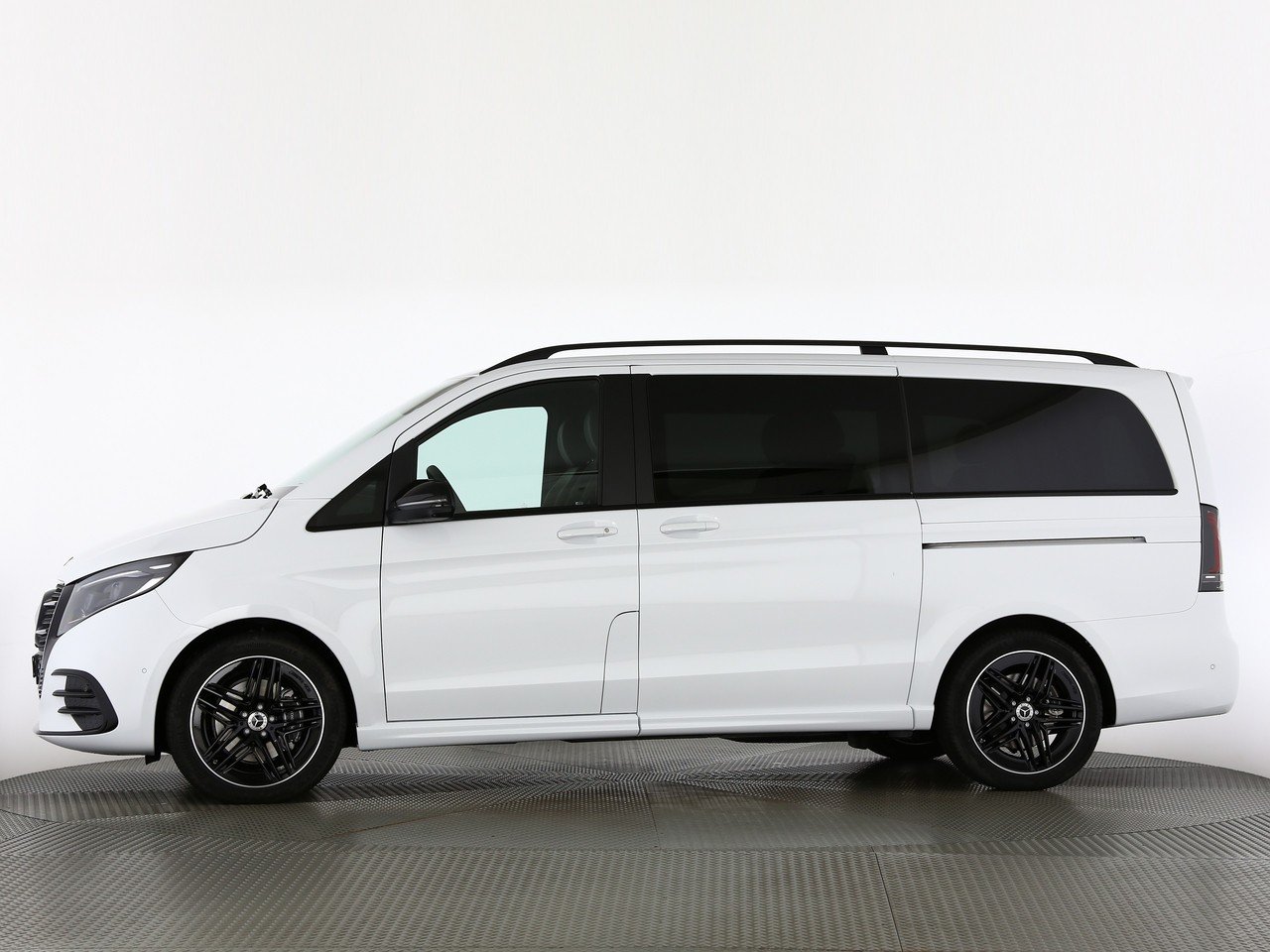 MERCEDES-BENZ V 300 d lang 4Matic Swiss Edition 9G-Tronic, Diesel, New car, Automatic - 2