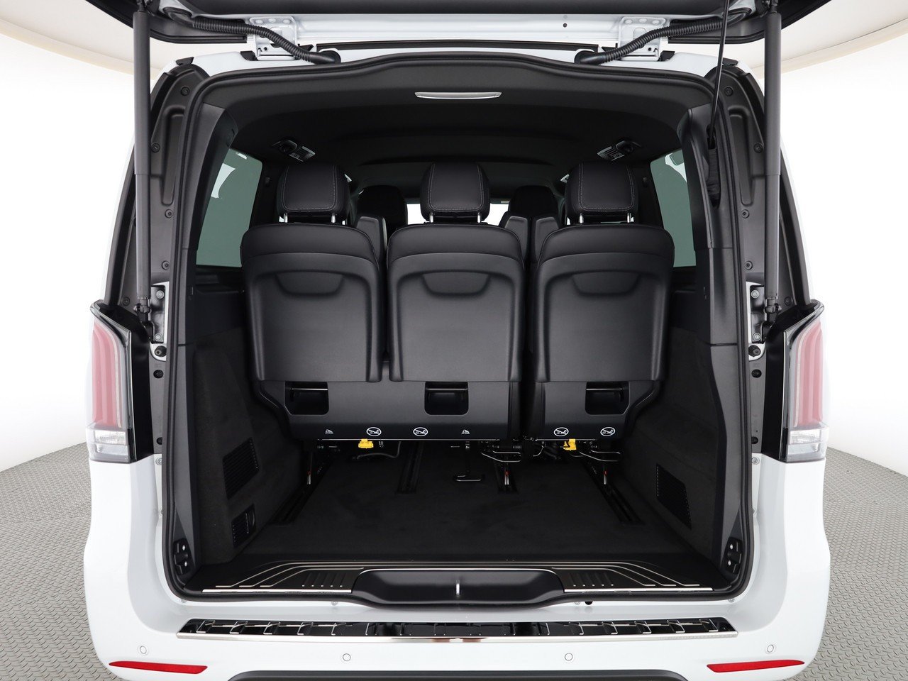 MERCEDES-BENZ V 300 d lang 4Matic Swiss Edition 9G-Tronic, Diesel, New car, Automatic - 6
