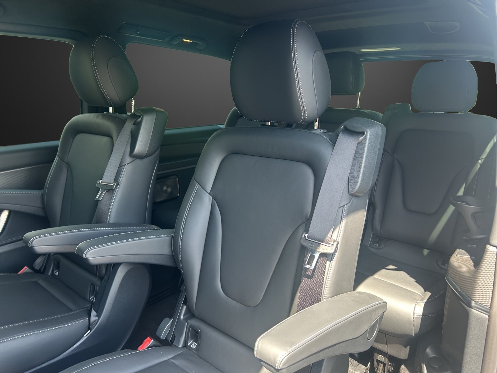 MERCEDES-BENZ V 300 d lang 4Matic Swiss Edition 9G-Tronic, Diesel, Ex-demonstrator, Automatic - 4