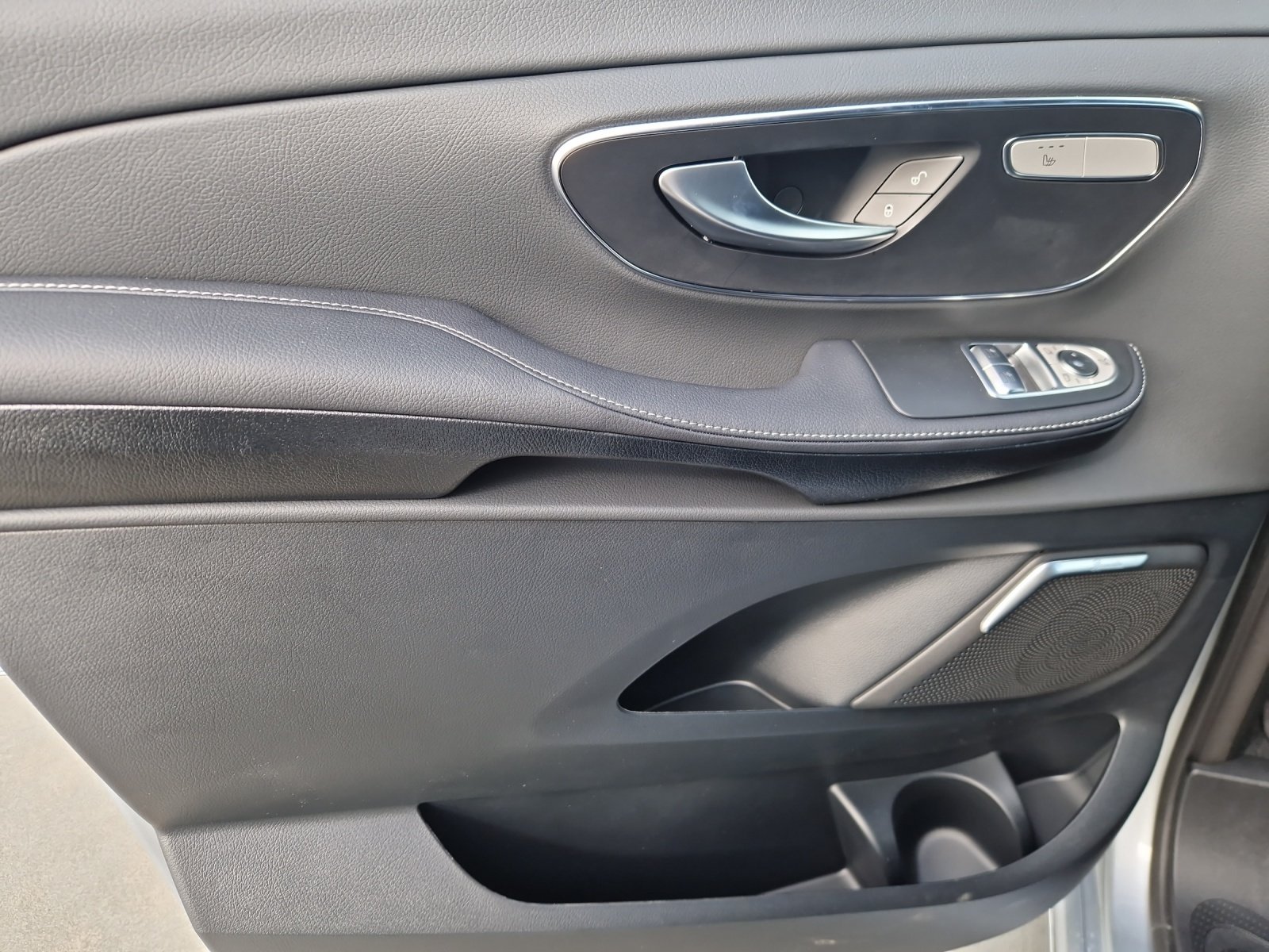 MERCEDES-BENZ V 300 lang Avantgarde 9G-Tronic, Mild-Hybrid Benzin/Elektro, Neuwagen, Automatik - 7