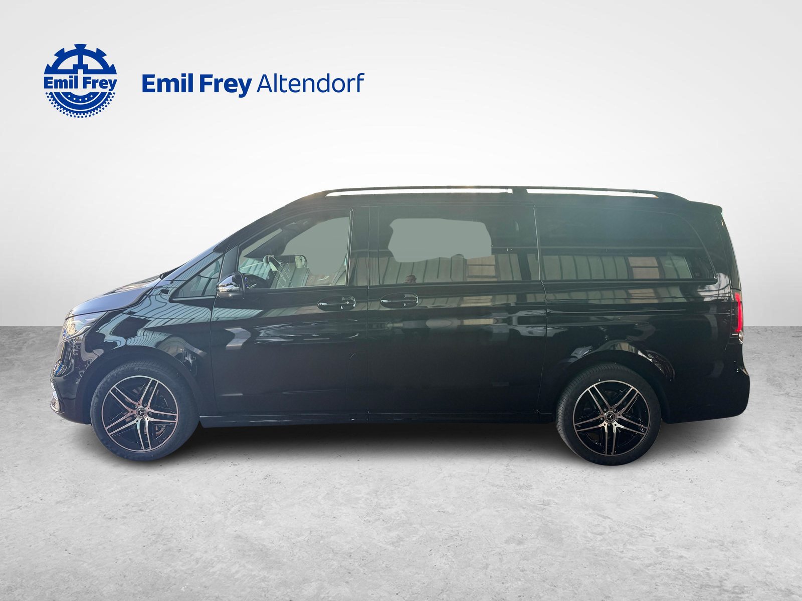 MERCEDES-BENZ V 300 d Swiss Ed. lang 4matic Van, Diesel, New car, Automatic - 2