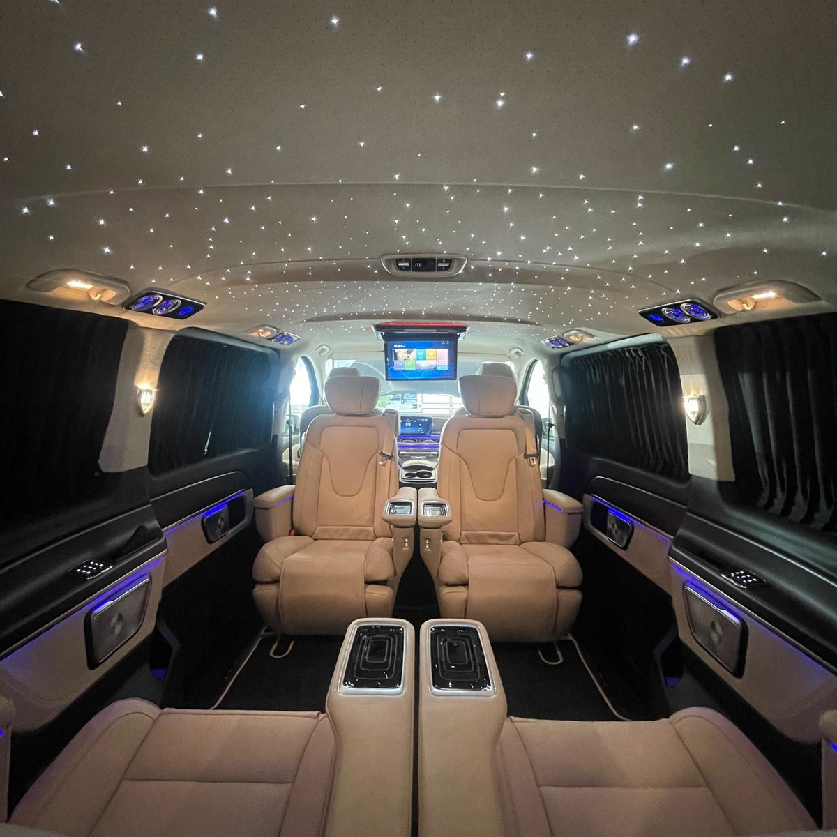 MERCEDES-BENZ V 300 d Extra-Lang 4matic Exclusive FALCON VAL, Diesel, Voiture nouvelle, Automatique - 2