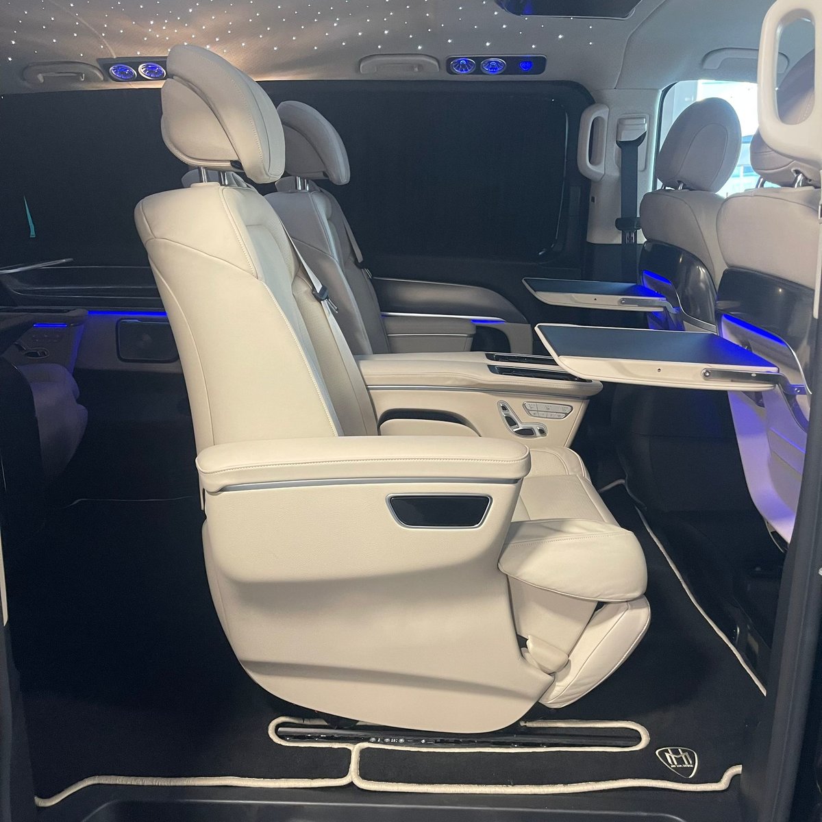 MERCEDES-BENZ V 300 d Extra-Lang 4matic Exclusive FALCON ZER, Diesel, Voiture nouvelle, Automatique - 4