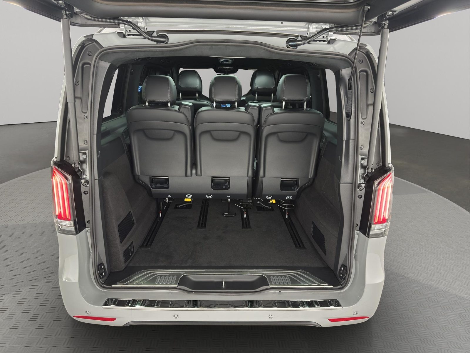 MERCEDES-BENZ V 300 d Swiss Ed. lang 4matic Van, Diesel, New car, Automatic - 4
