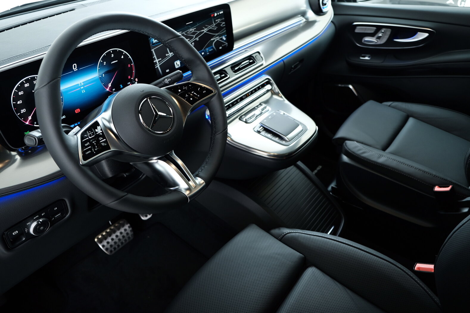 MERCEDES-BENZ V 300 d Exclusive 4matic lang Swiss Edition W447, Diesel, Auto nuove, Automatico - 7
