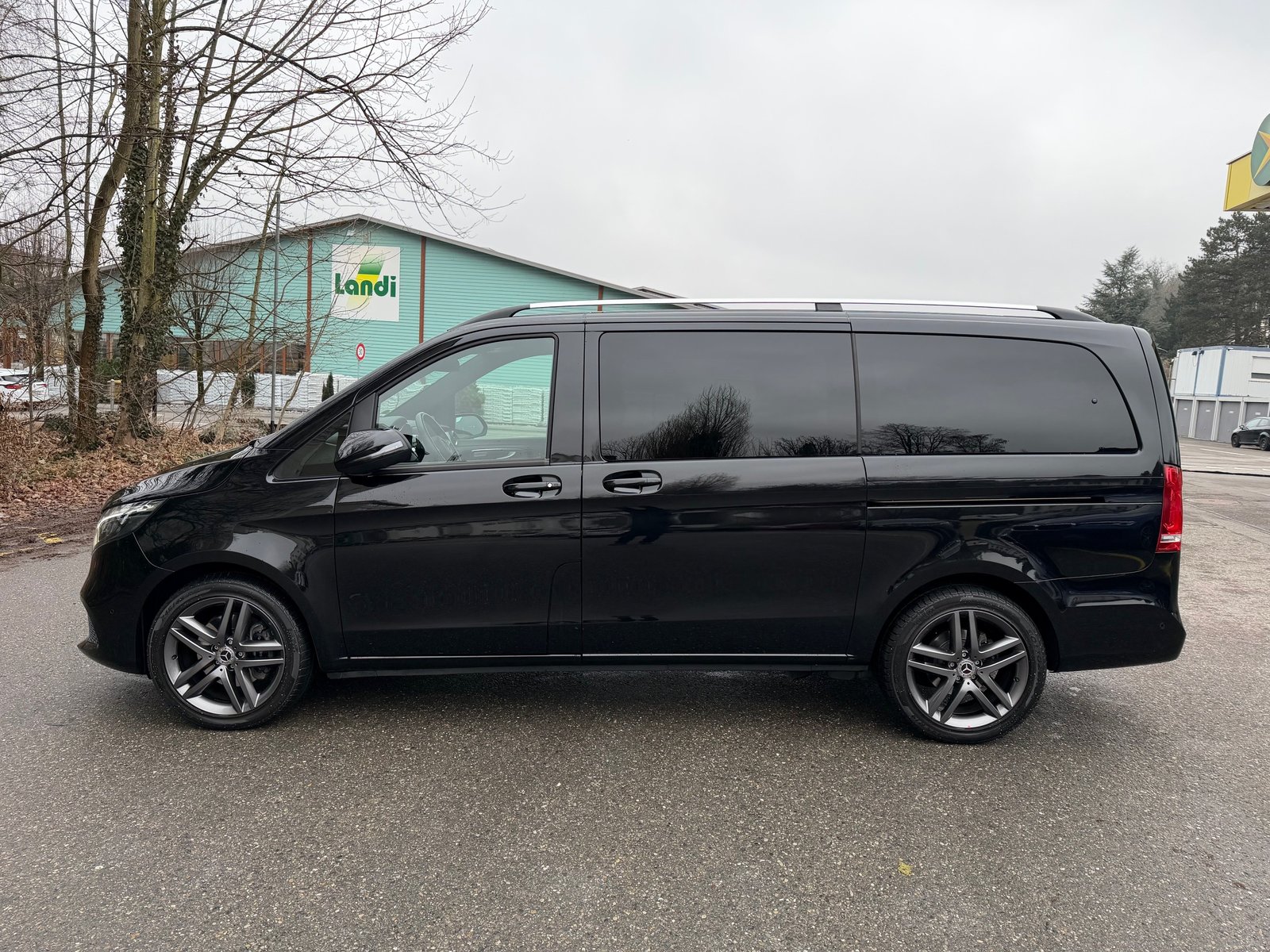 MERCEDES-BENZ V 300 d lang Avantgarde 4Matic 9G-Tronic, Diesel, Occasioni / Usate, Automatico - 2