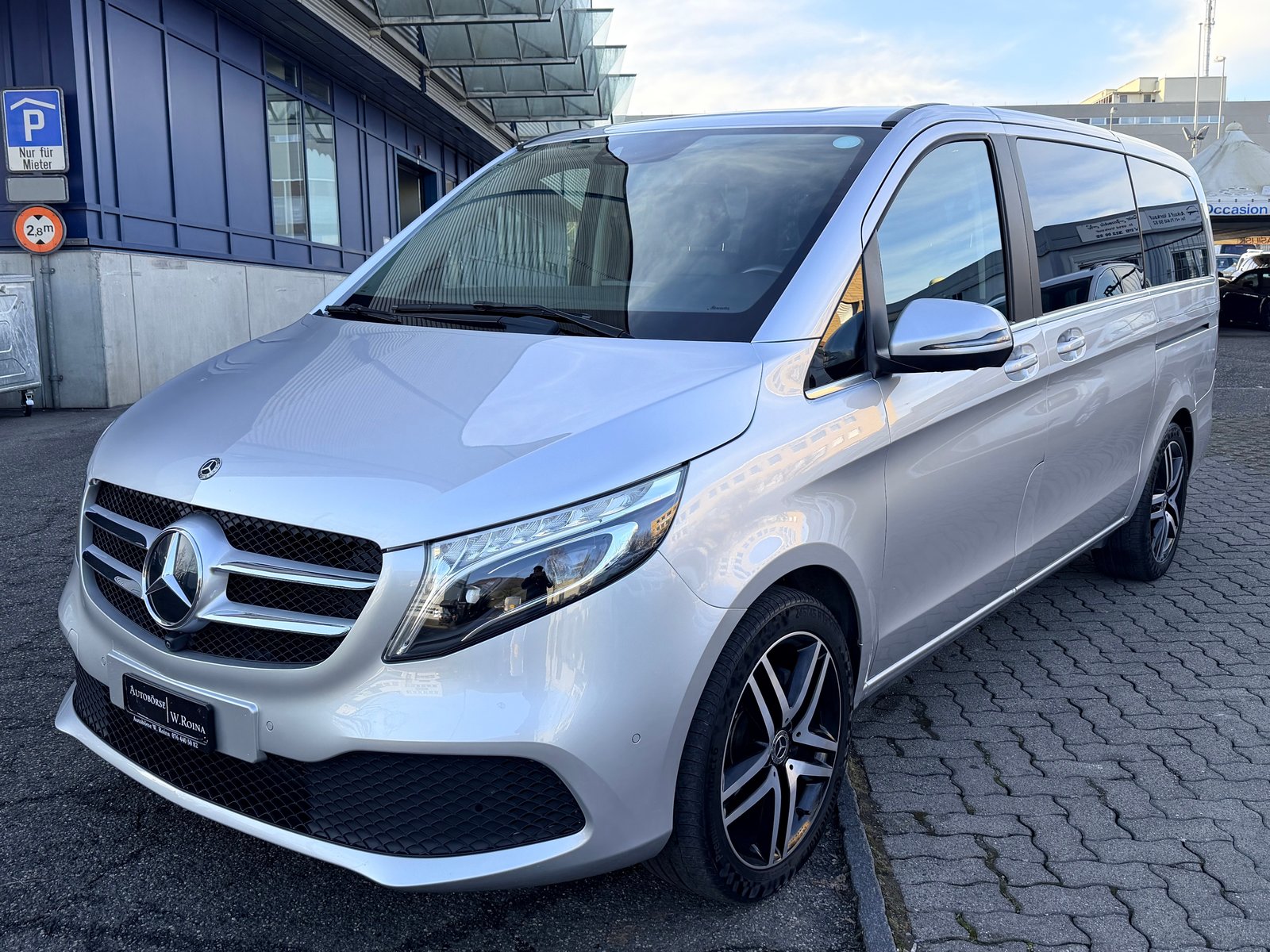 MERCEDES-BENZ V 300 d lang Avantgarde 4Matic 9G-Tronic, Diesel, Occasion / Gebraucht, Automatik - 7