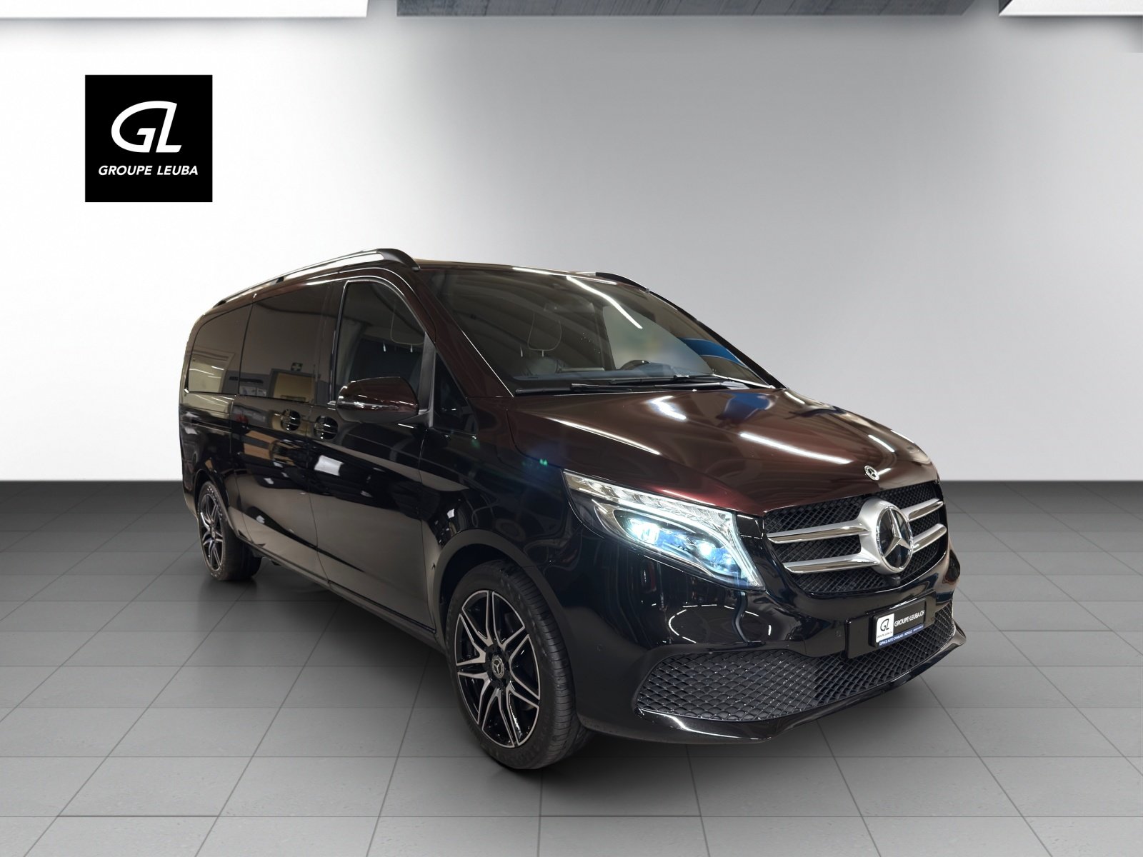 MERCEDES-BENZ V 300 d extralang 4Matic 9G-Tronic, Diesel, Second hand / Used, Automatic - 3