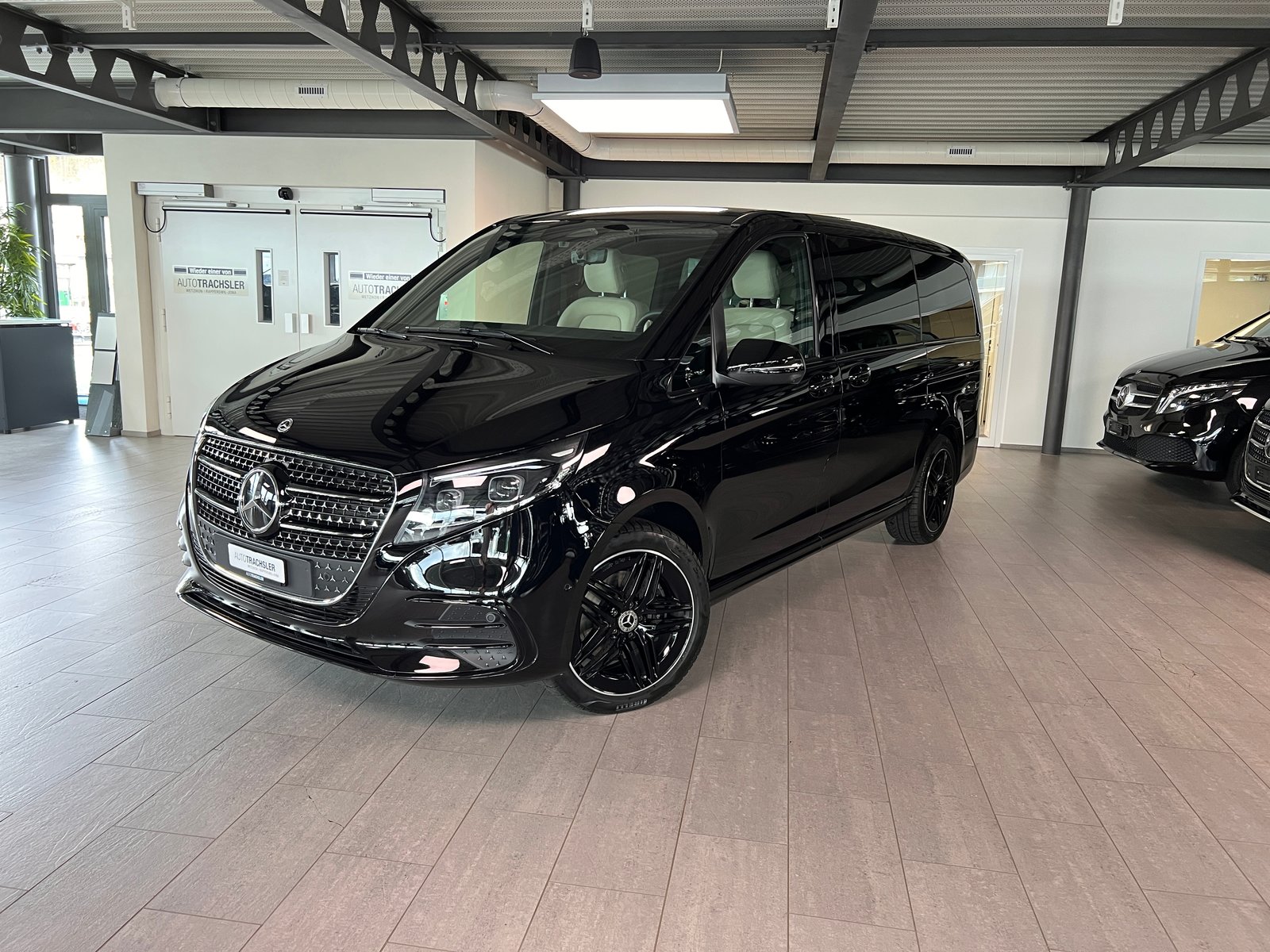 MERCEDES-BENZ V 300 d lang Exclusive 4Matic 9G-Tronic