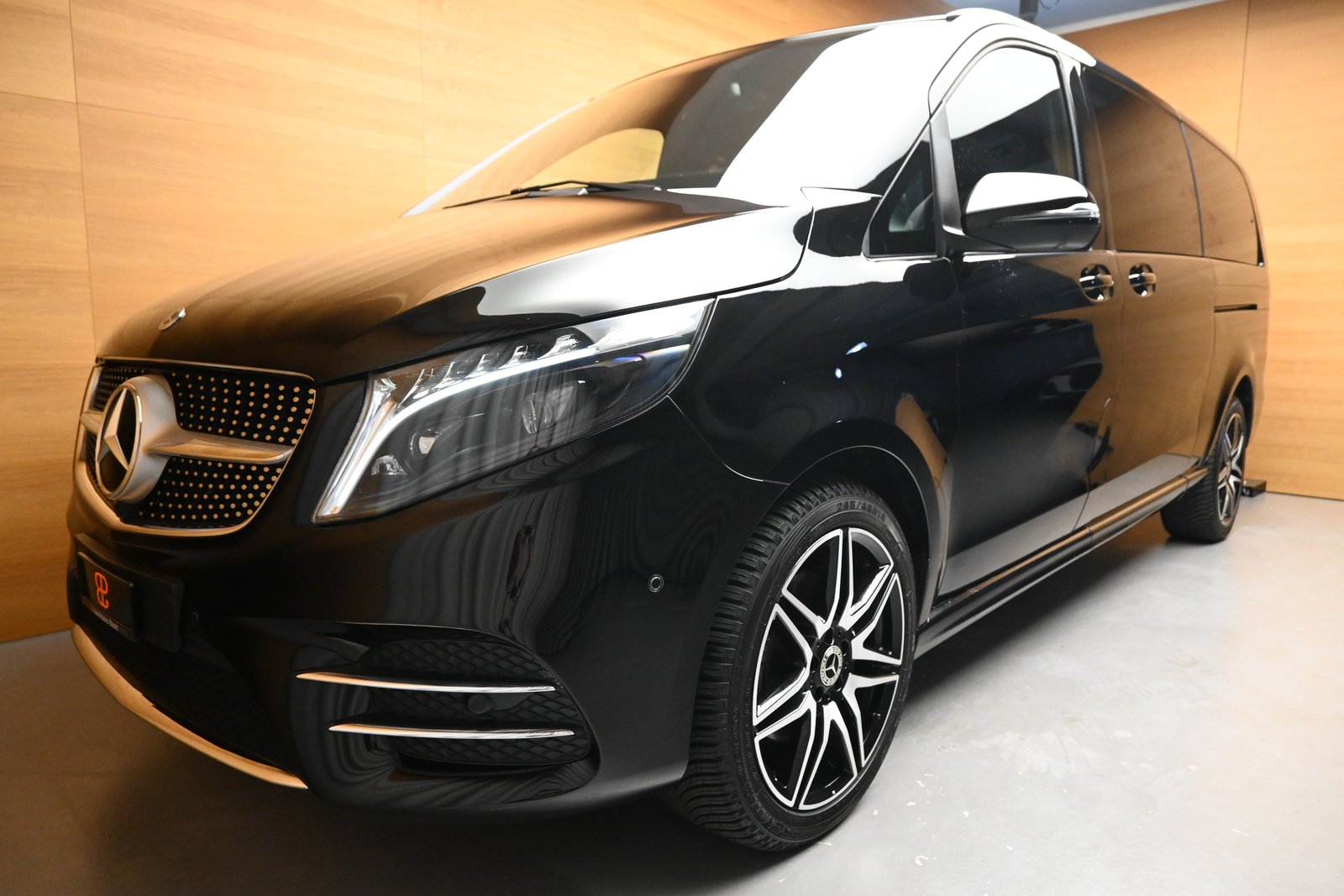 MERCEDES-BENZ V 300 d lang AMG.Line 4Matic 9G-Tronic, Diesel, Occasion / Gebraucht, Automatik - 3
