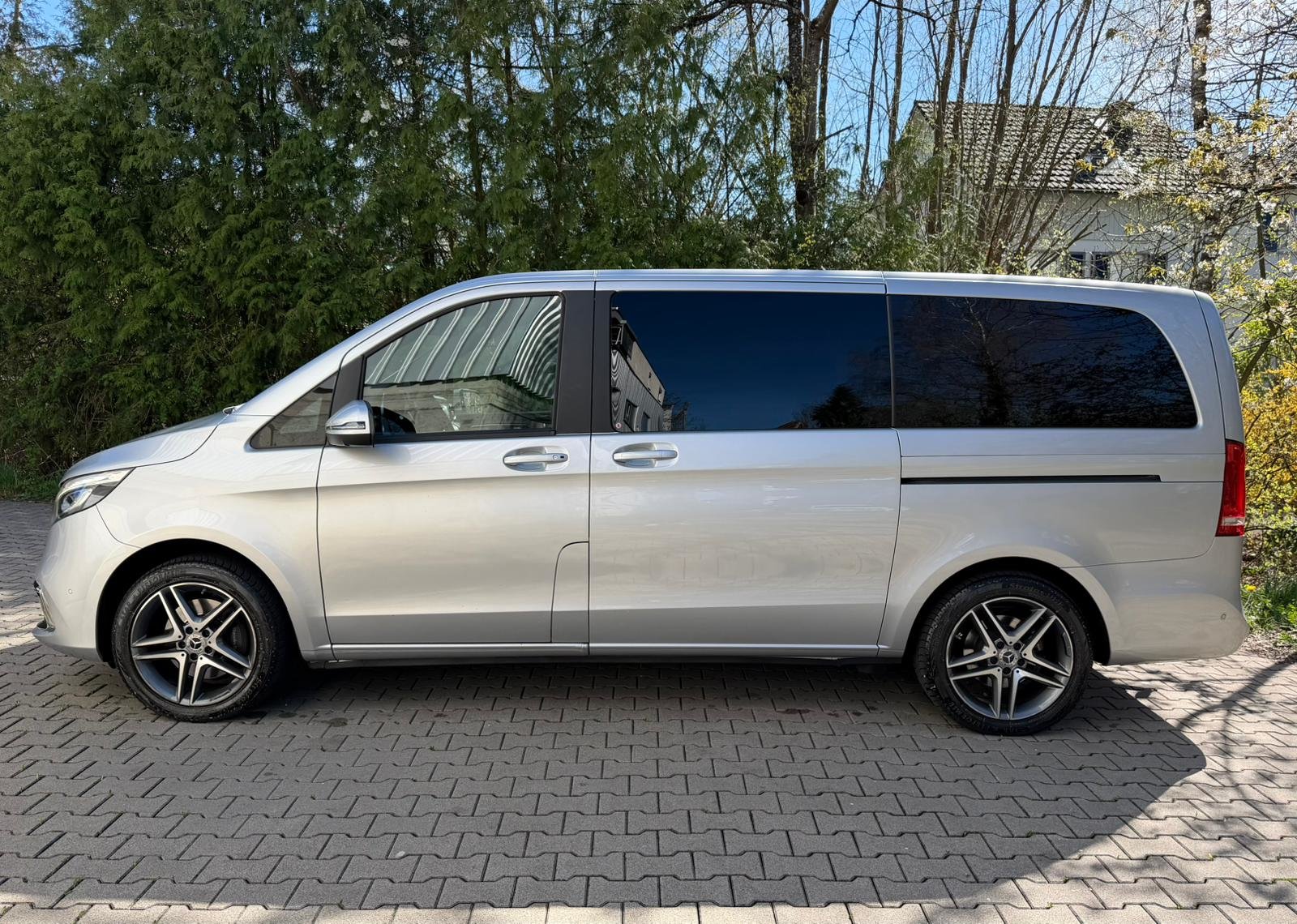 MERCEDES-BENZ V 300 d lang Avantgarde 4Matic 9G-Tronic, Diesel, Occasion / Gebraucht, Automatik - 2