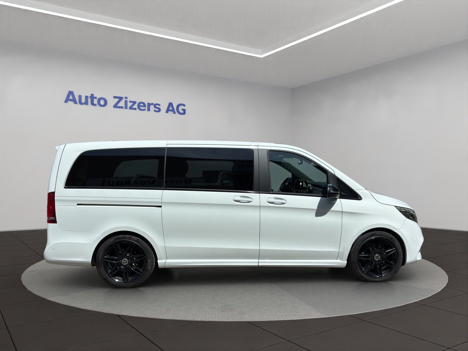 MERCEDES-BENZ V 300 d lang Avantgarde 4Matic 9G-Tronic, Diesel, Second hand / Used, Automatic - 4