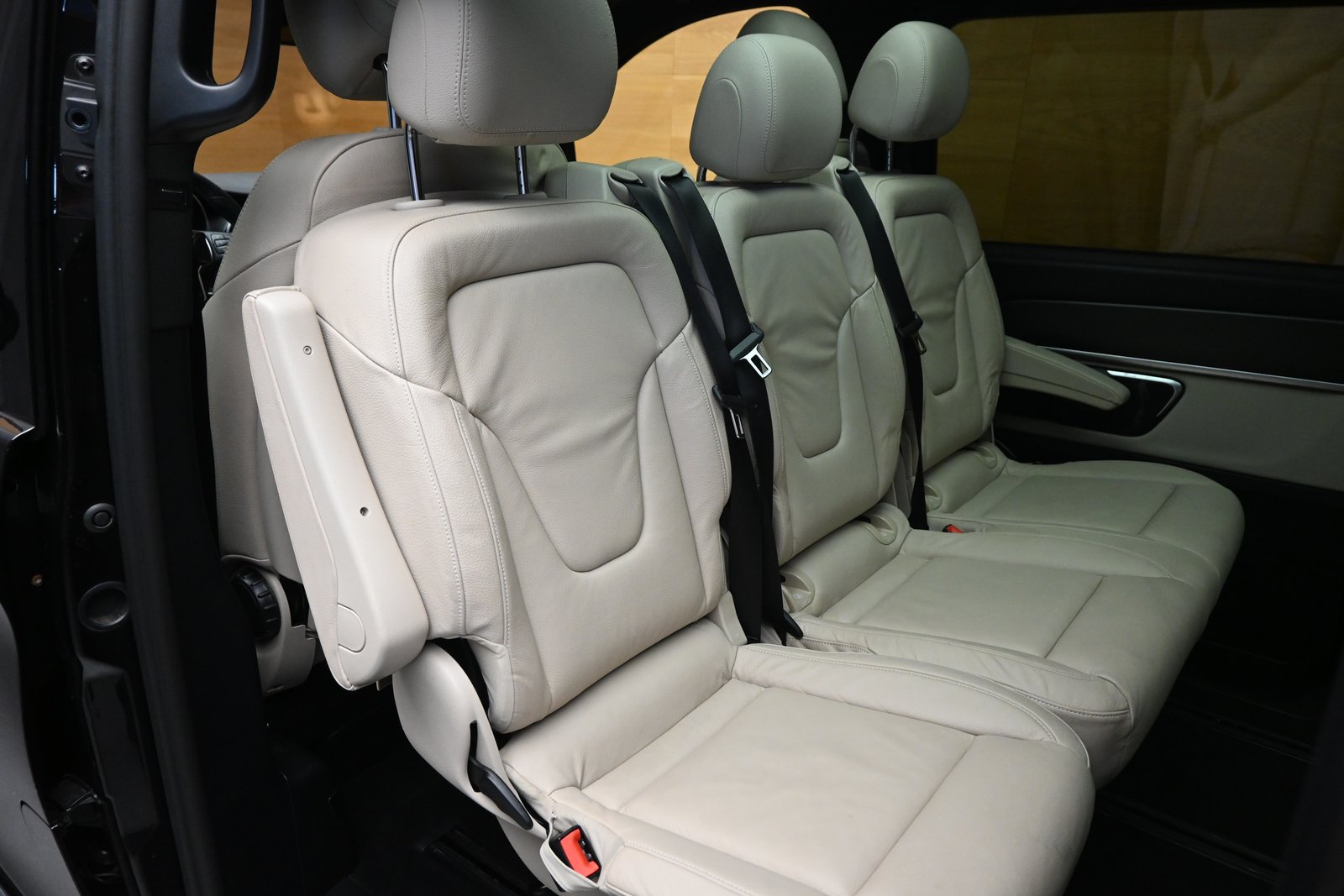 MERCEDES-BENZ d lang AMG.Line 4Matic 9G-Tronic, Diesel, Second hand / Used, Automatic - 7
