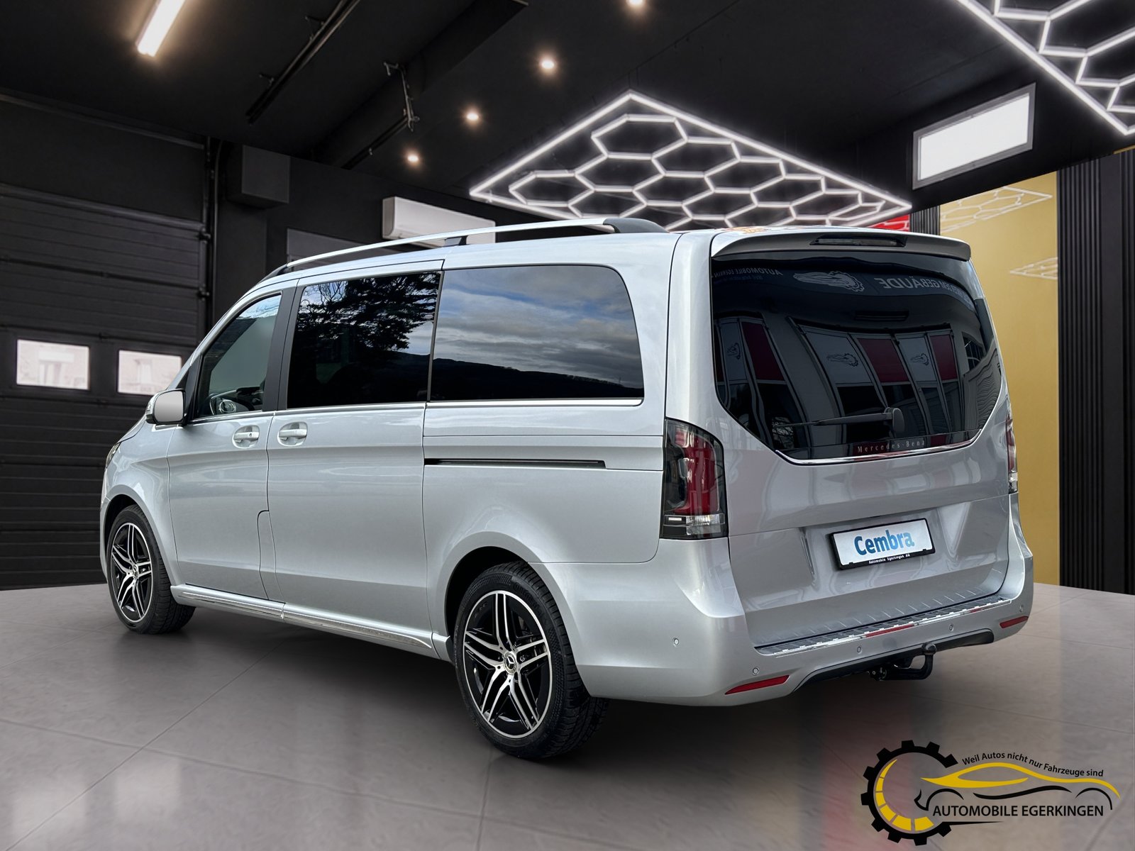 MERCEDES-BENZ V 300 d lang AMG Line Avantgarde 4Matic 9G-Tro, Diesel, Occasion / Utilisé, Automatique - 7