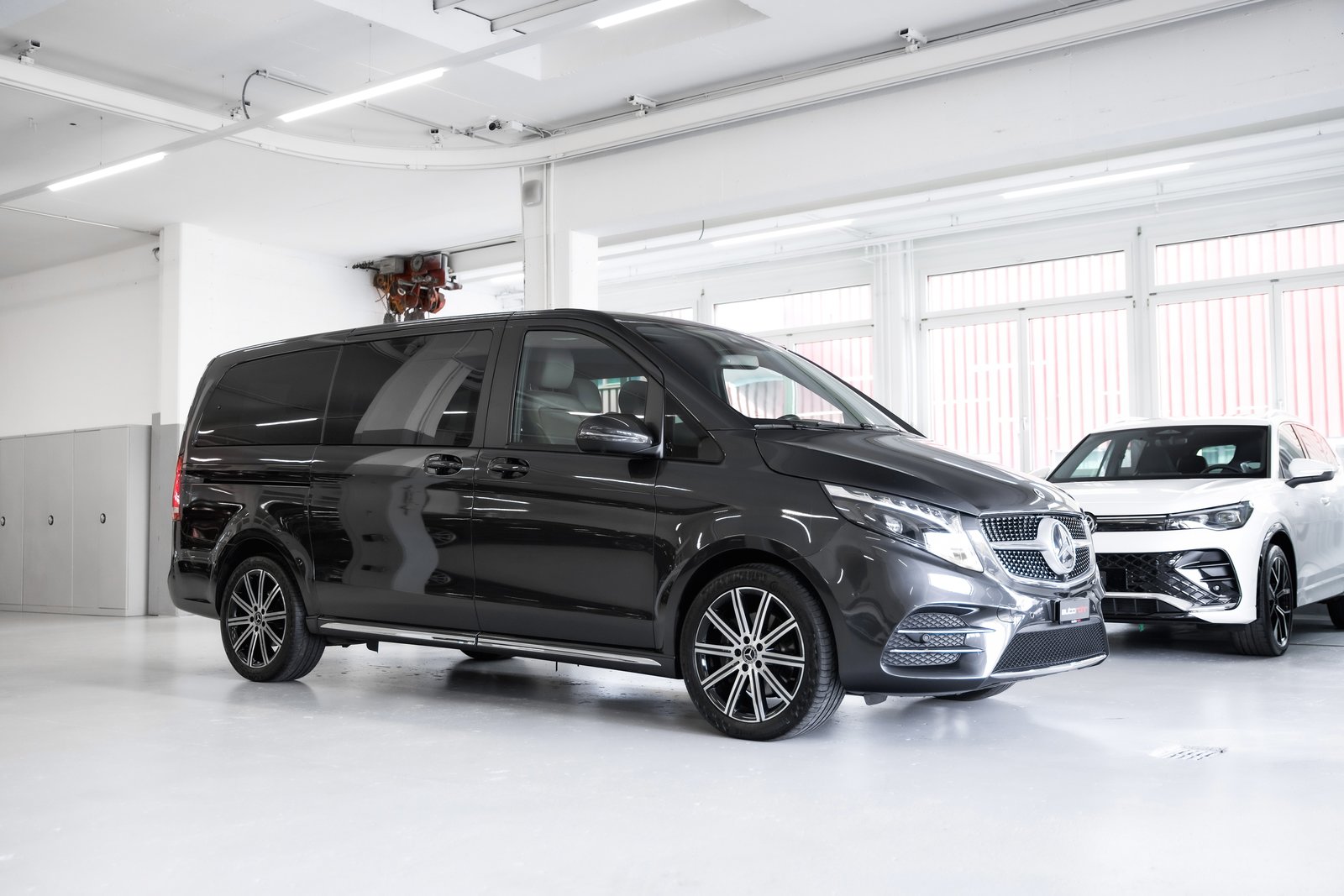 MERCEDES-BENZ V 300 d lang AMG Line Avantgarde 4Matic 9G-Tro