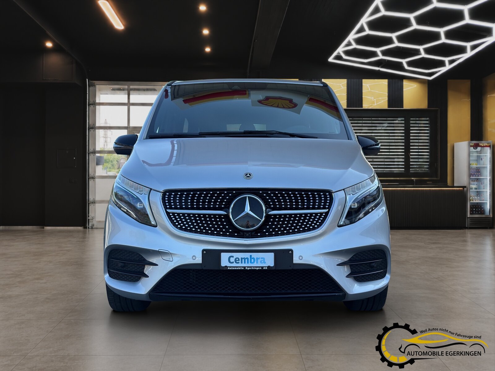 MERCEDES-BENZ V 300 d extralang Avantgarde 4Matic 9G-Tronic, Diesel, Second hand / Used, Automatic - 2
