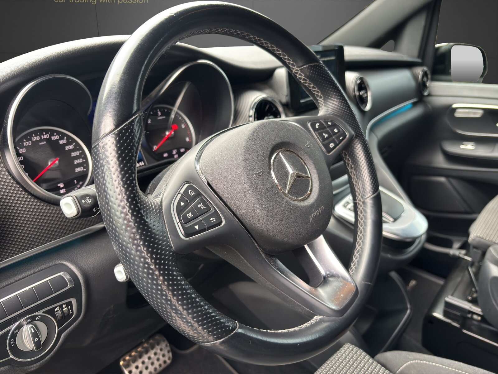 MERCEDES-BENZ V 300 d lang 4Matic 9G-Tronic, Diesel, Occasion / Gebraucht, Automatik - 4