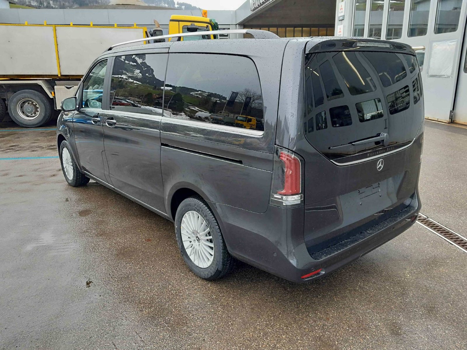 MERCEDES-BENZ V 300 d Avantgarde lang Van 4x4, Diesel, Vorführwagen, Automatik - 6