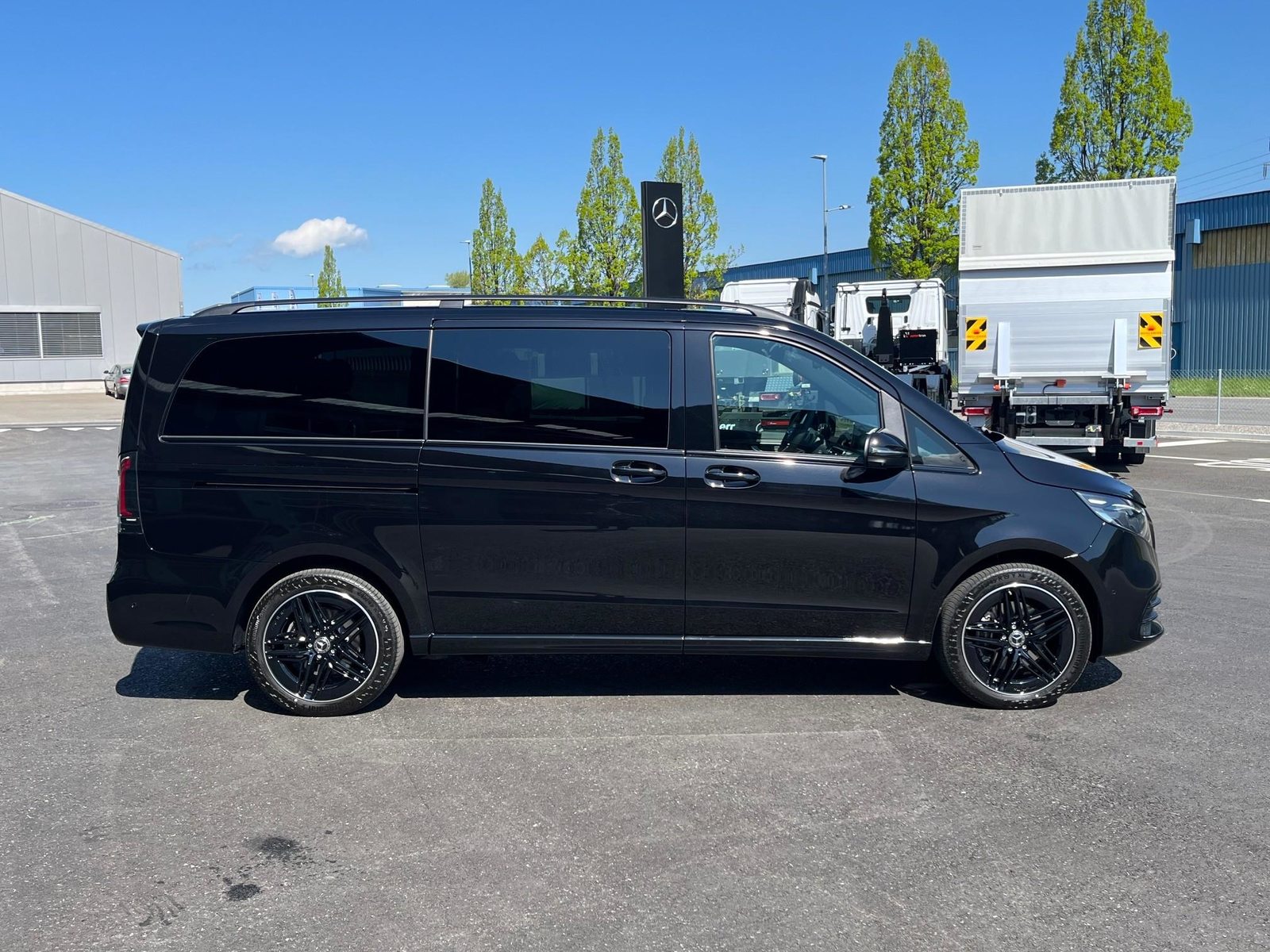 MERCEDES-BENZ V 300 d Swiss Ed. lang 4matic Van, Diesel, Vorführwagen, Automatik - 3