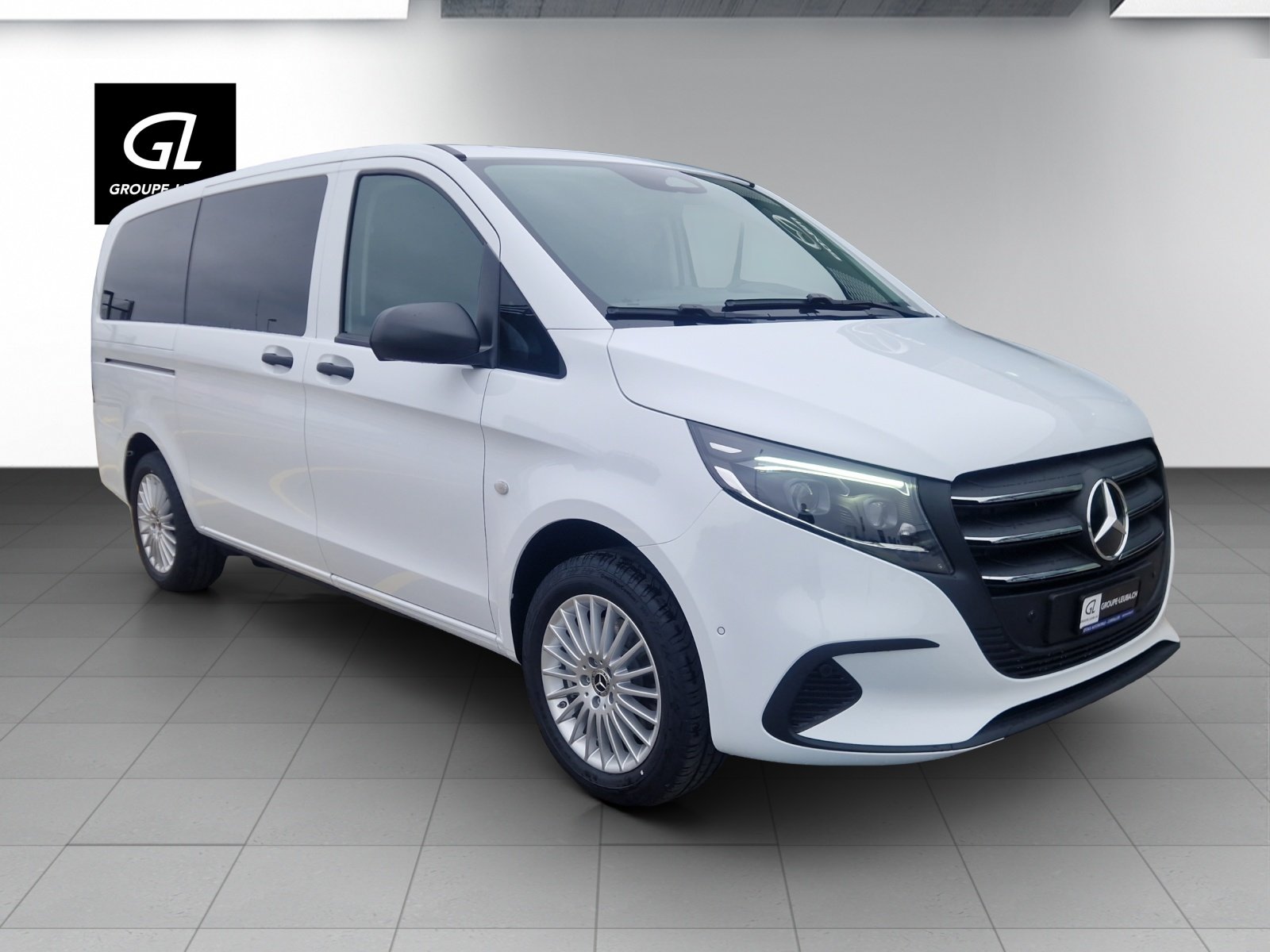 MERCEDES-BENZ Vito 116 CDI Lang Select Family Tourer 4Matic