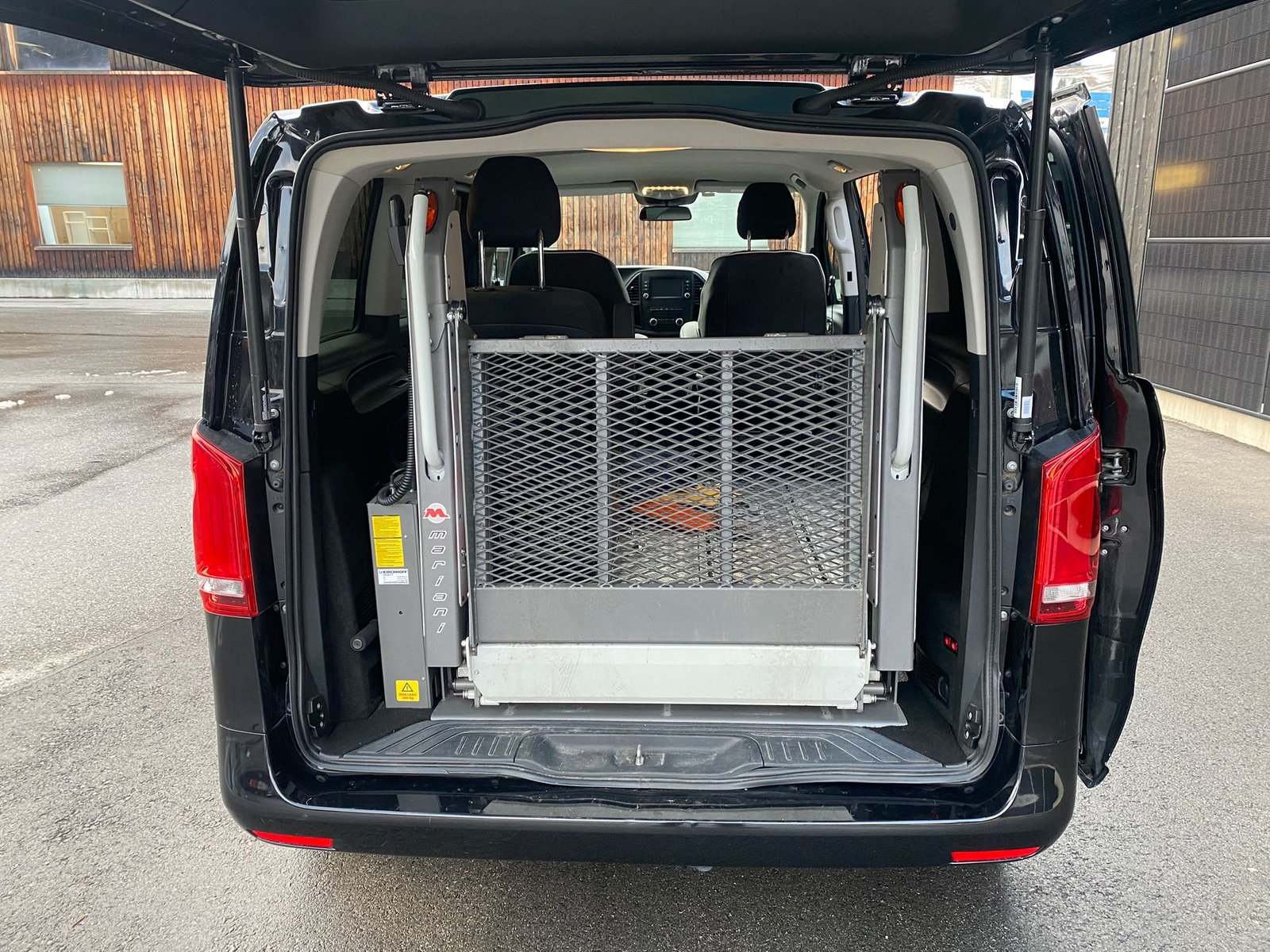MERCEDES-BENZ Vito 119 CDI Select Tourer 4Matic 9G-Tronic, Diesel, Occasion / Gebraucht, Automatik - 7