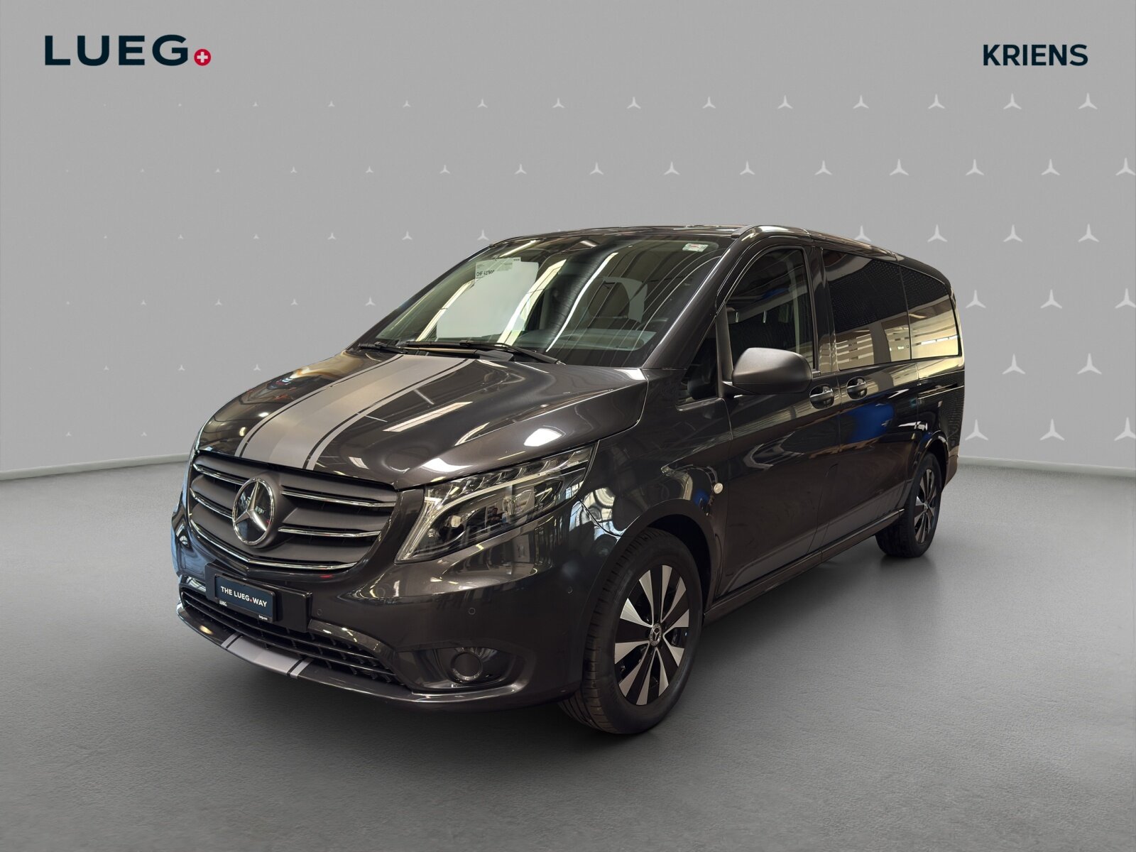 MERCEDES-BENZ Vito 116 CDI L Select Tourer / DISTRONIC / Sta