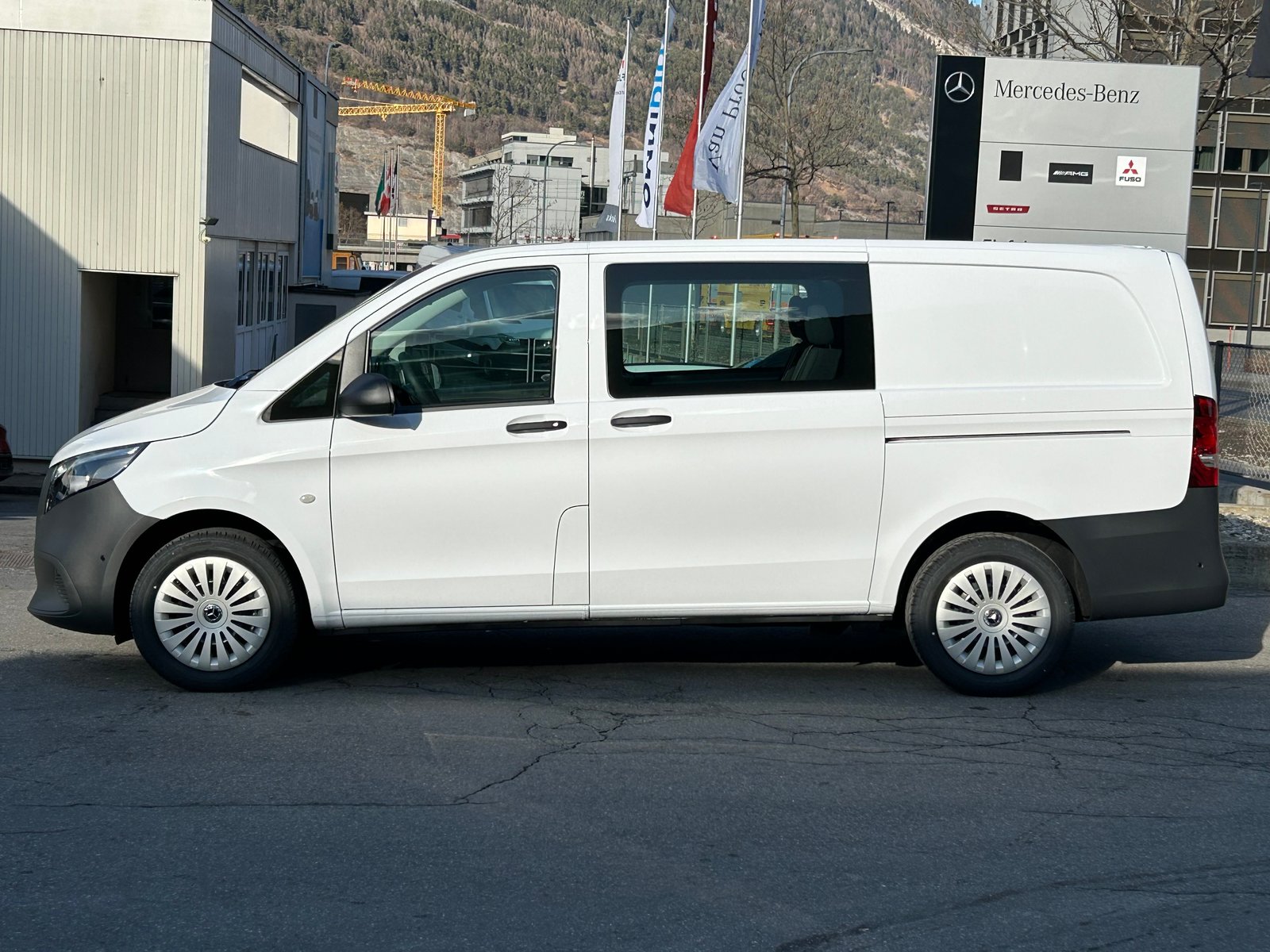 MERCEDES-BENZ Vito 119 CDI KB MIXTO PRO Lang 4Matic, Diesel, New car, Automatic - 4