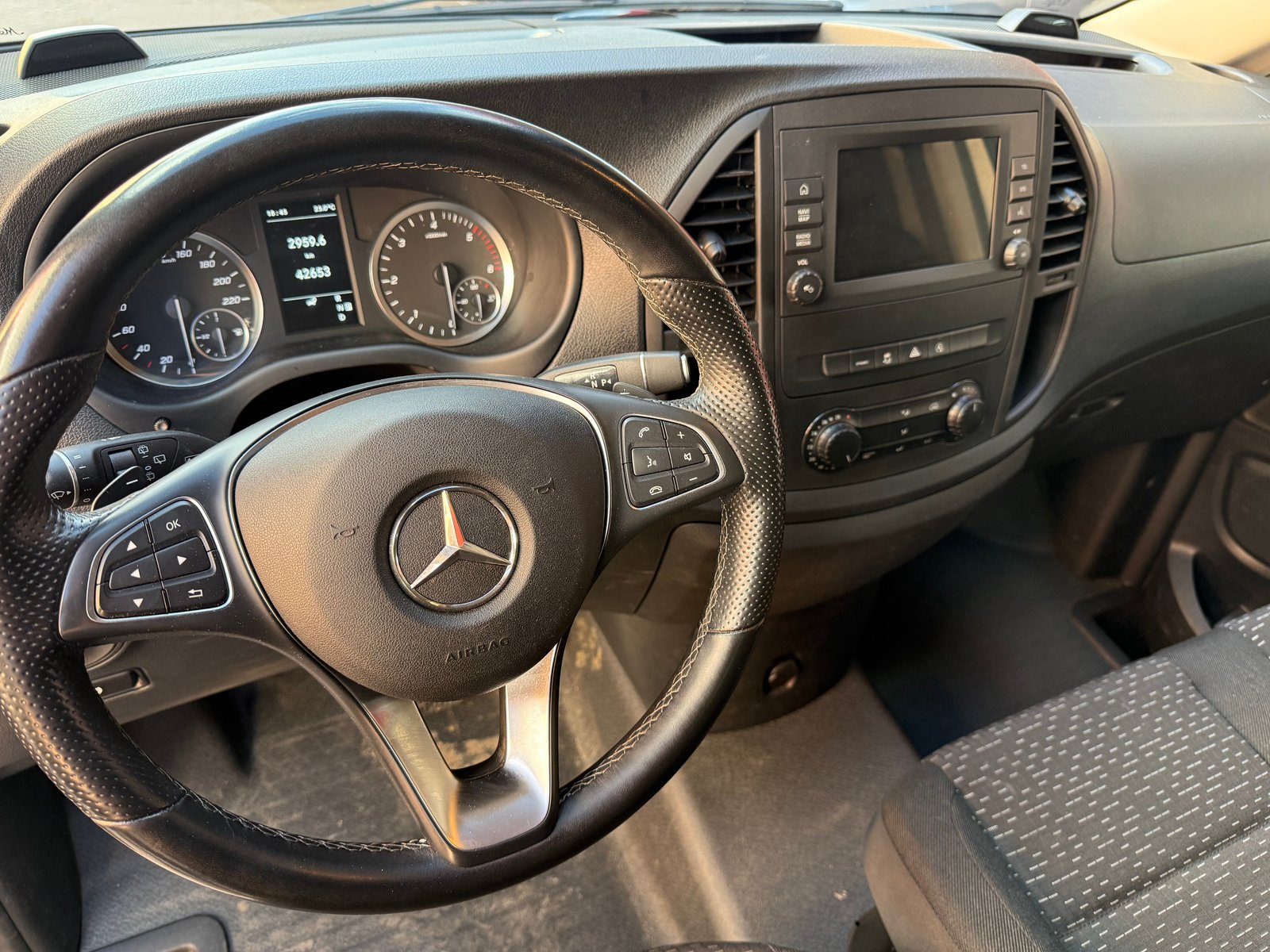 MERCEDES-BENZ Vito 114 CDI Extralang Base 4x4, Diesel, Occasion / Utilisé, Automatique - 3
