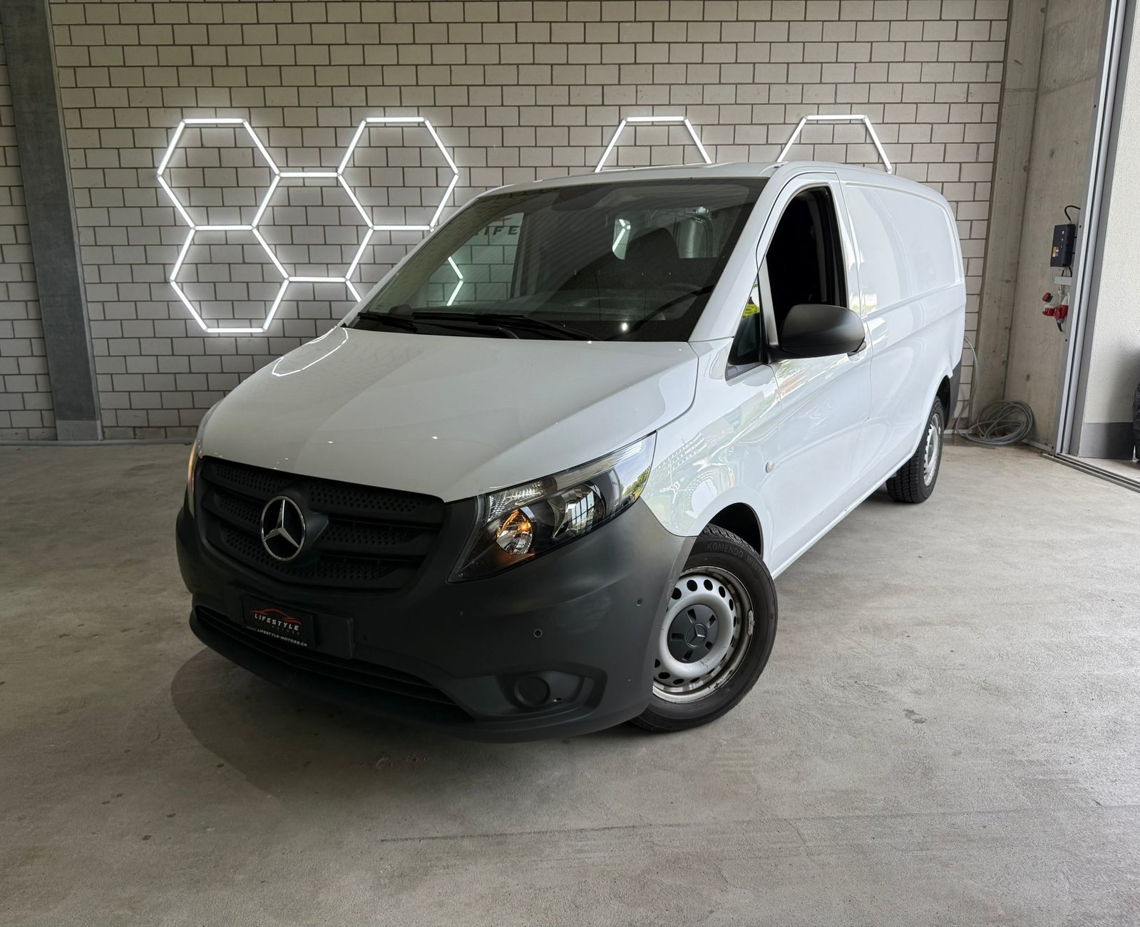 MERCEDES-BENZ Vito 110 CDI Lang FWD Base