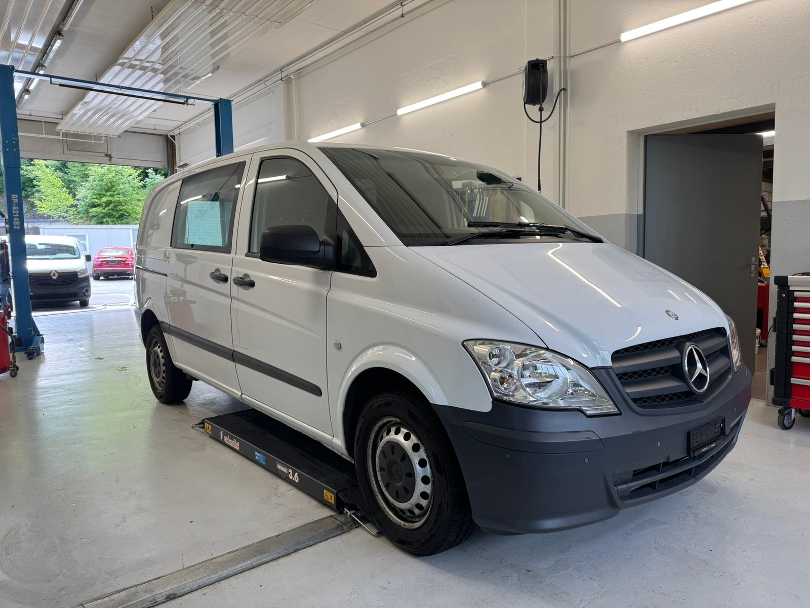 MERCEDES-BENZ Vito 113 CDI Blue Efficiency L, Diesel, Second hand / Used, Manual - 3