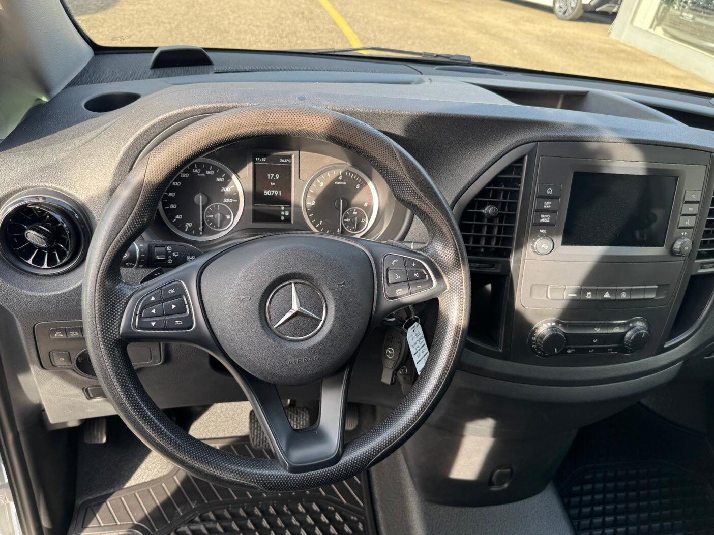 MERCEDES-BENZ Vito 114 CDI Base Extra-Long 9G 4WD, Diesel, Second hand / Used, Automatic - 3