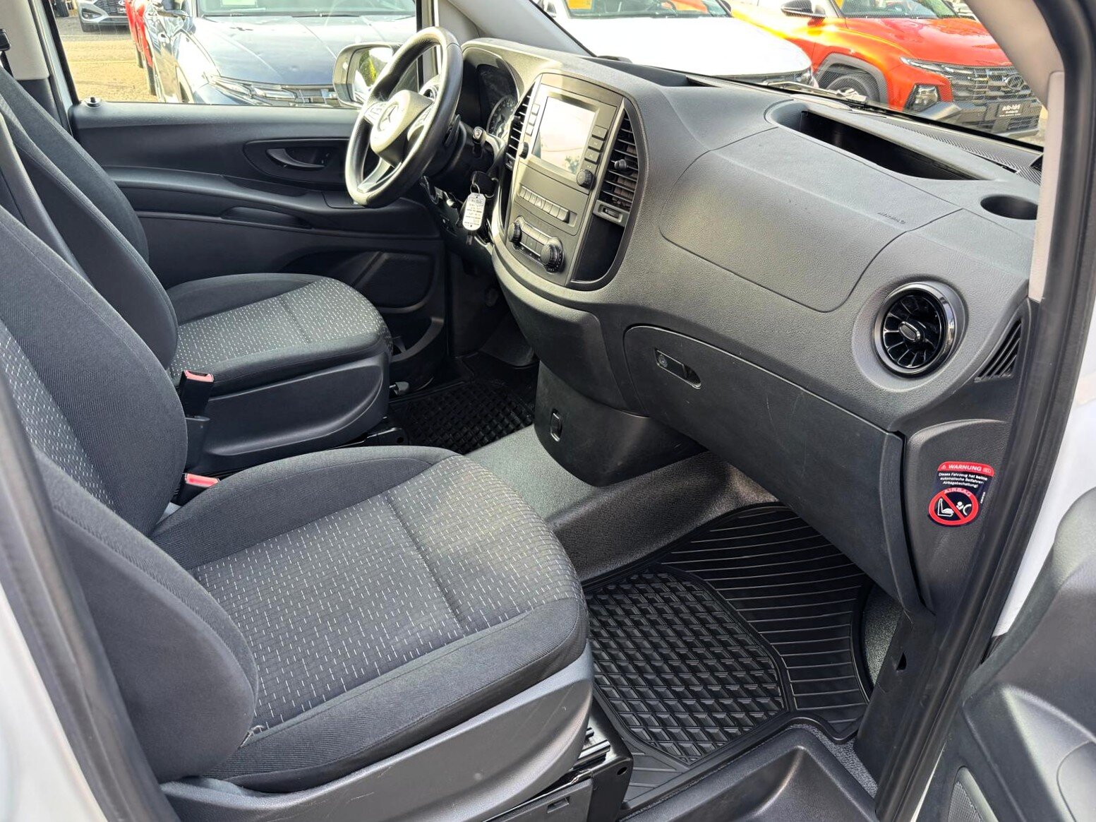MERCEDES-BENZ Vito 114 CDI Base Extra-Long 9G 4WD, Diesel, Second hand / Used, Automatic - 5