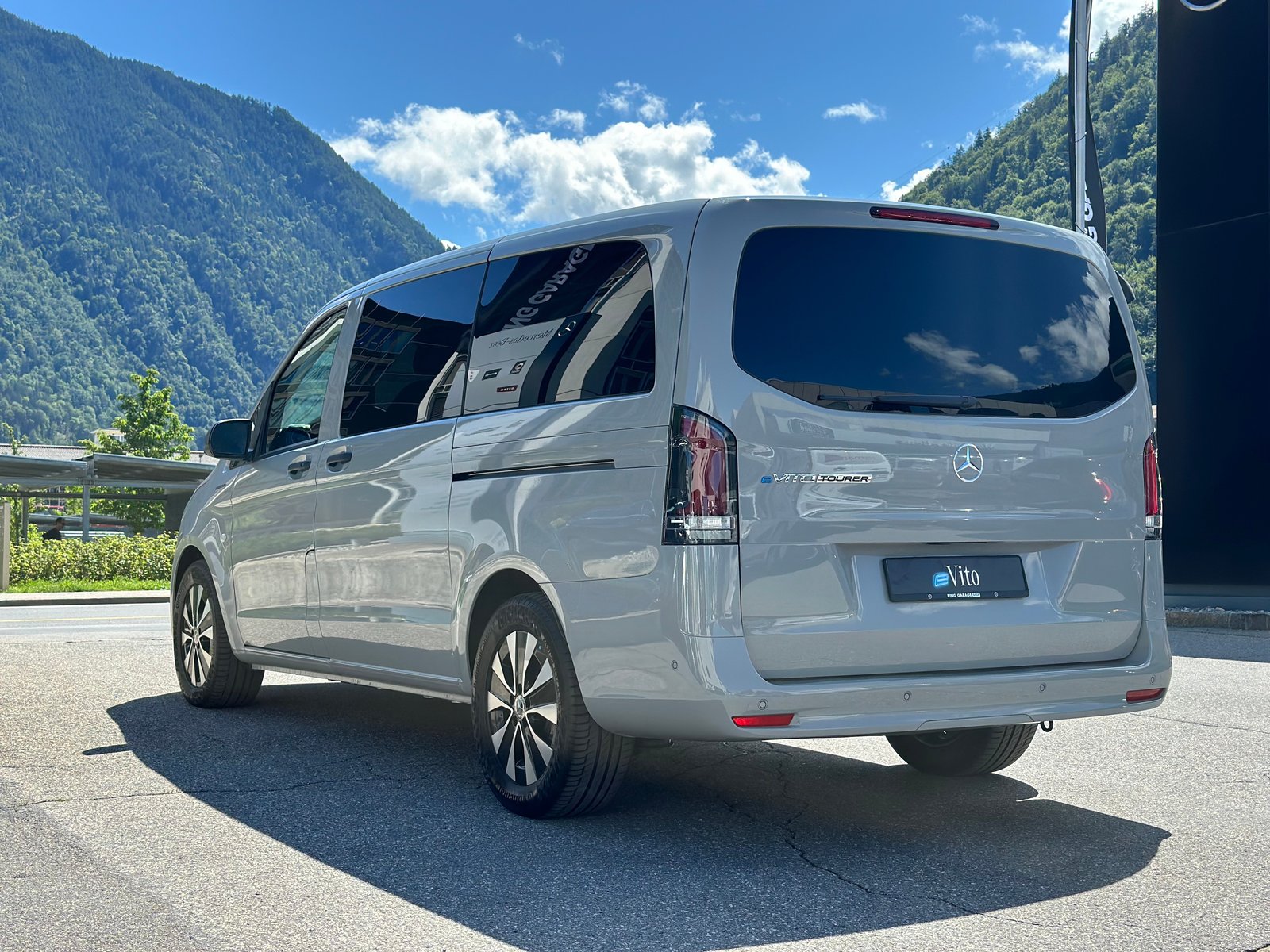 MERCEDES-BENZ eVito 129 KB TOURER PRO Lang 4x2, Electric, New car, Automatic - 7