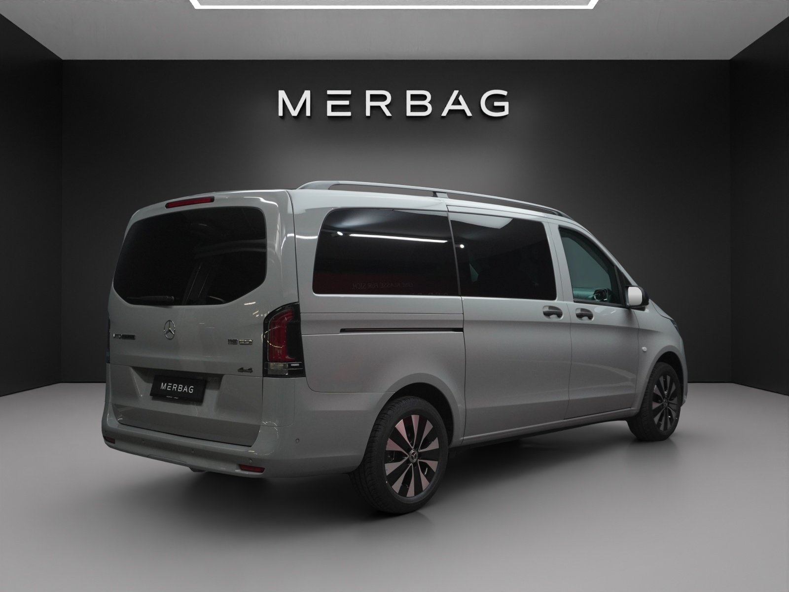 MERCEDES-BENZ Vito 116 CDI Tourer SELECT Family 3200mm, Diesel, Auto nuove, Automatico - 2