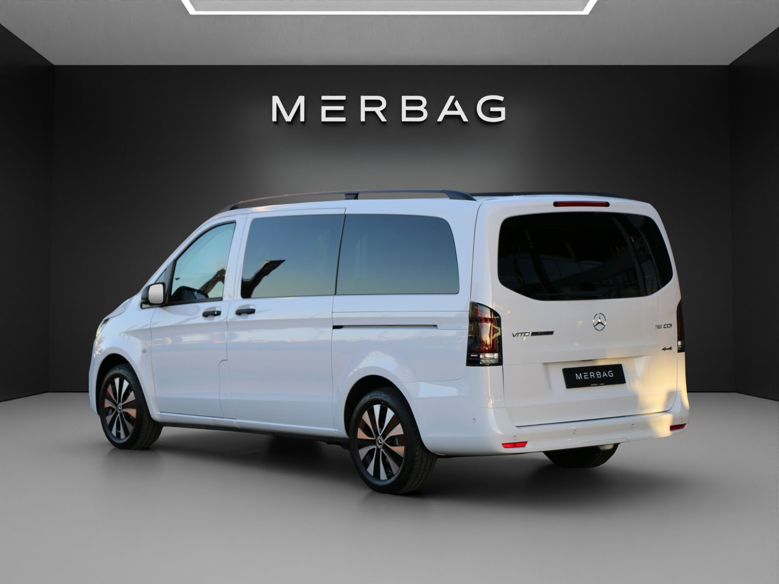 MERCEDES-BENZ Vito 116 CDI Tourer SELECT Family 3200mm, Diesel, Auto nuove, Automatico - 3