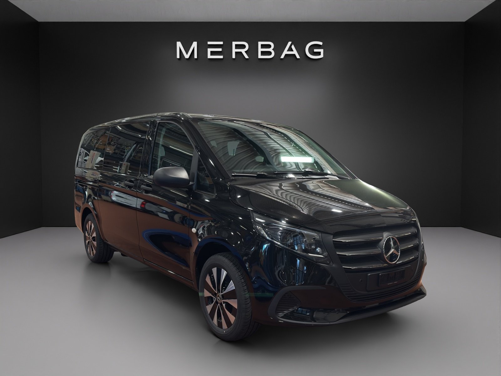 MERCEDES-BENZ Vito 116 CDI Lang Tourer 9G-Tronic 4M Select