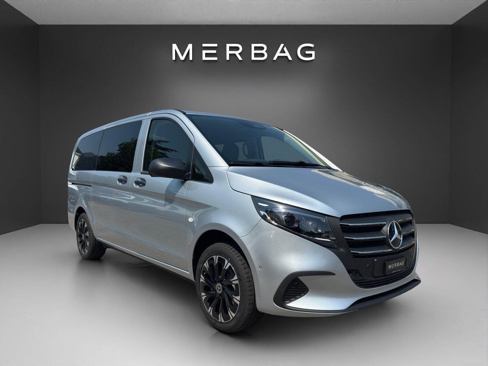MERCEDES-BENZ Vito 116 CDI Lang Tourer 9G-Tronic 4M Select