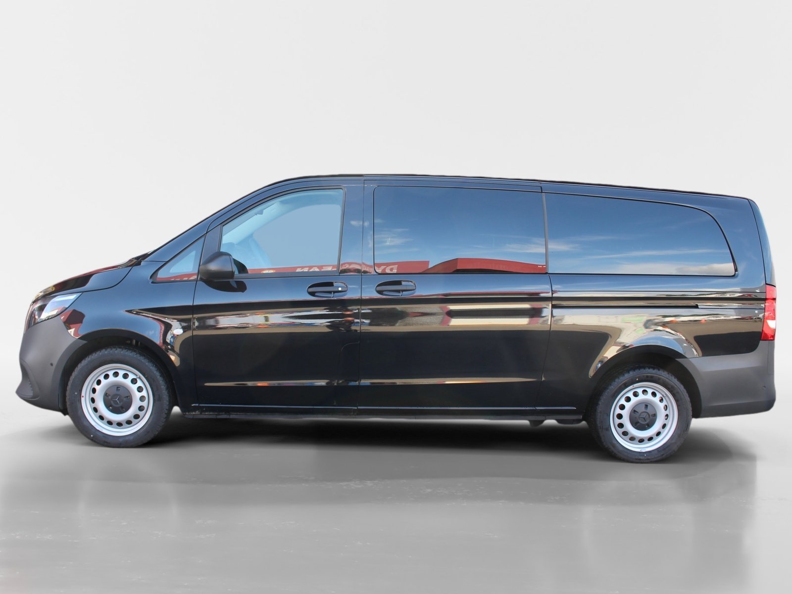 MERCEDES-BENZ Vito 114 KB Tourer Base E, Diesel, Second hand / Used, Automatic - 3