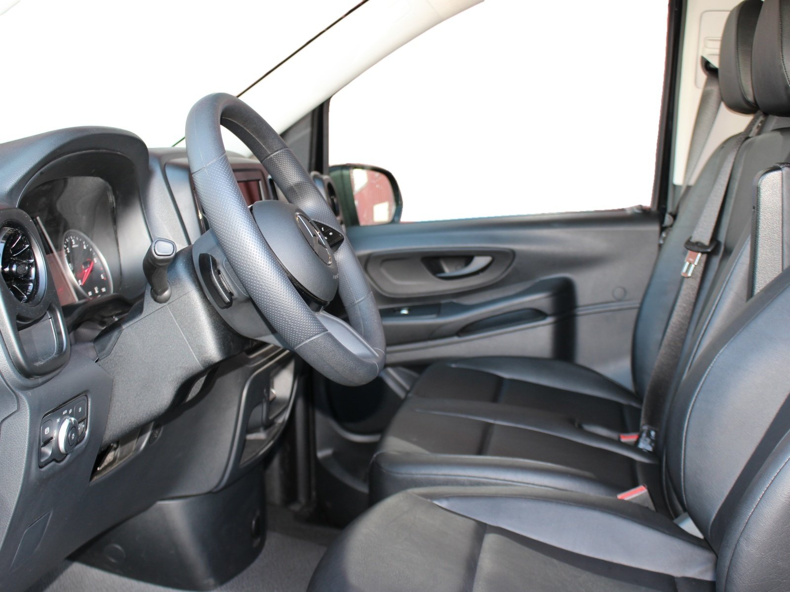 MERCEDES-BENZ Vito 114 KB Tourer Base E, Diesel, Second hand / Used, Automatic - 7